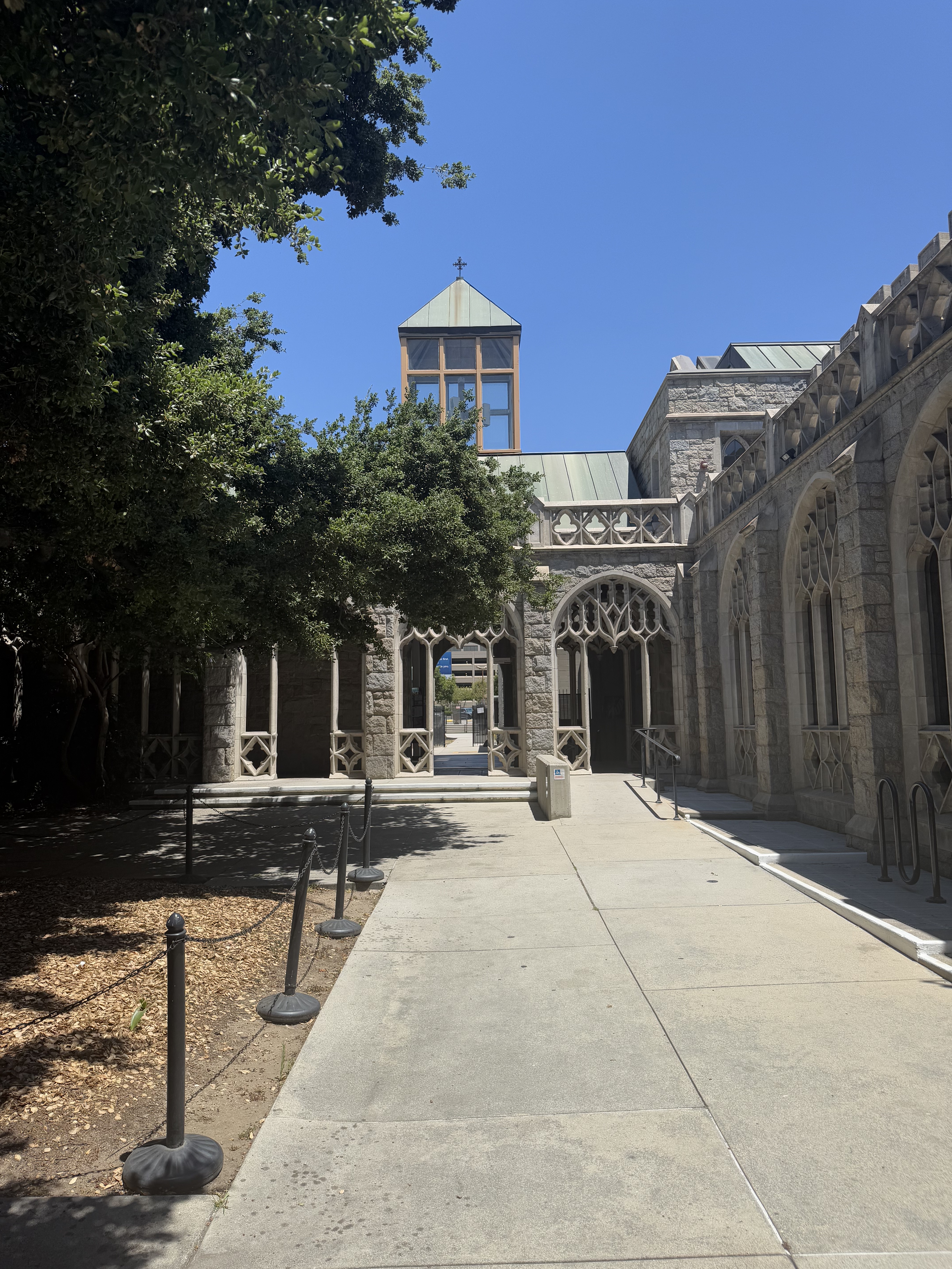 All Saints Episcopal Church, Johnson, Kaufmann & Coate, 1923–1924, Pasadena (view 3 of 3)