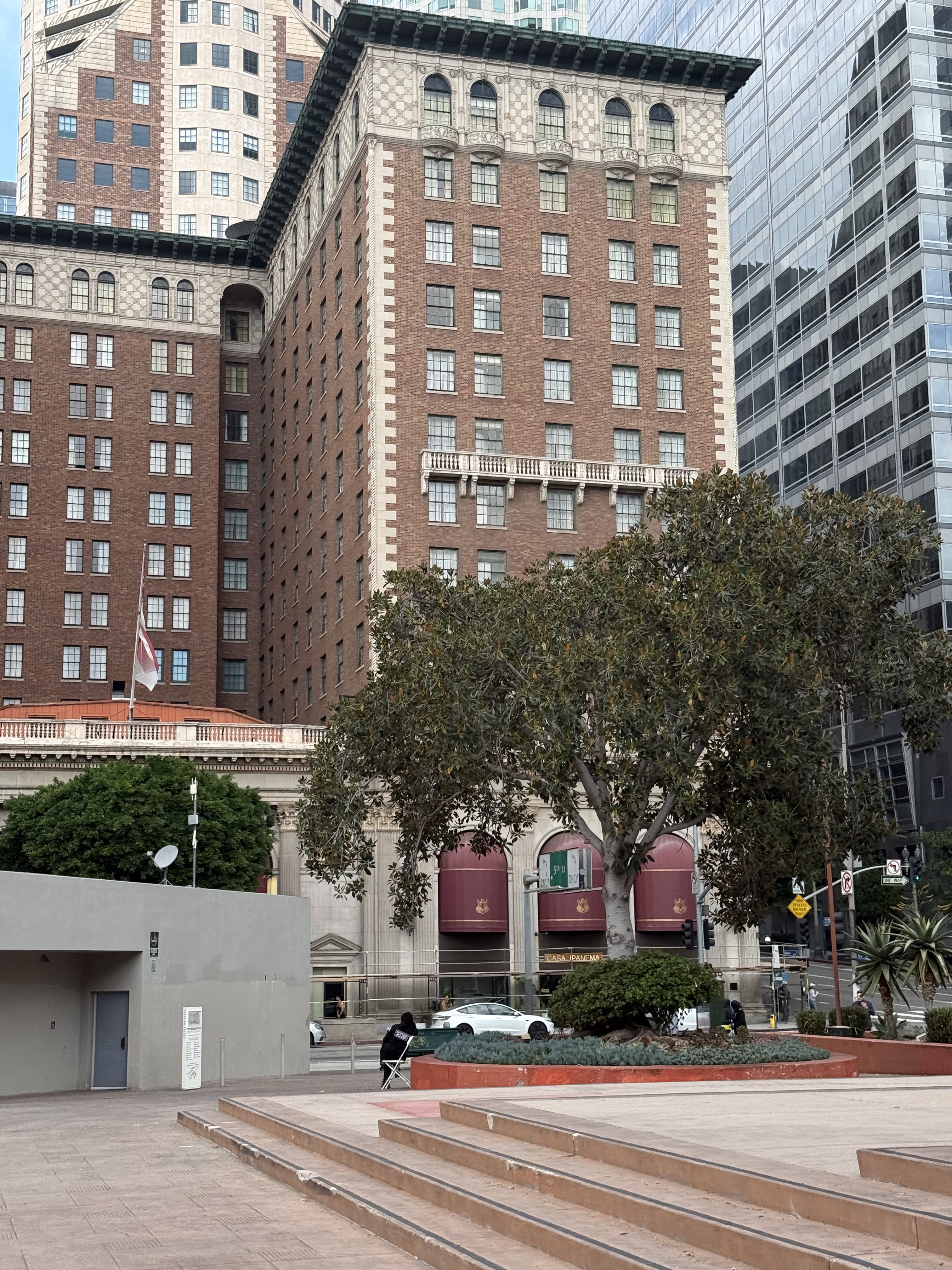Biltmore Hotel, Schultze & Weaver, 1923, Downtown La (view 3 of 4)
