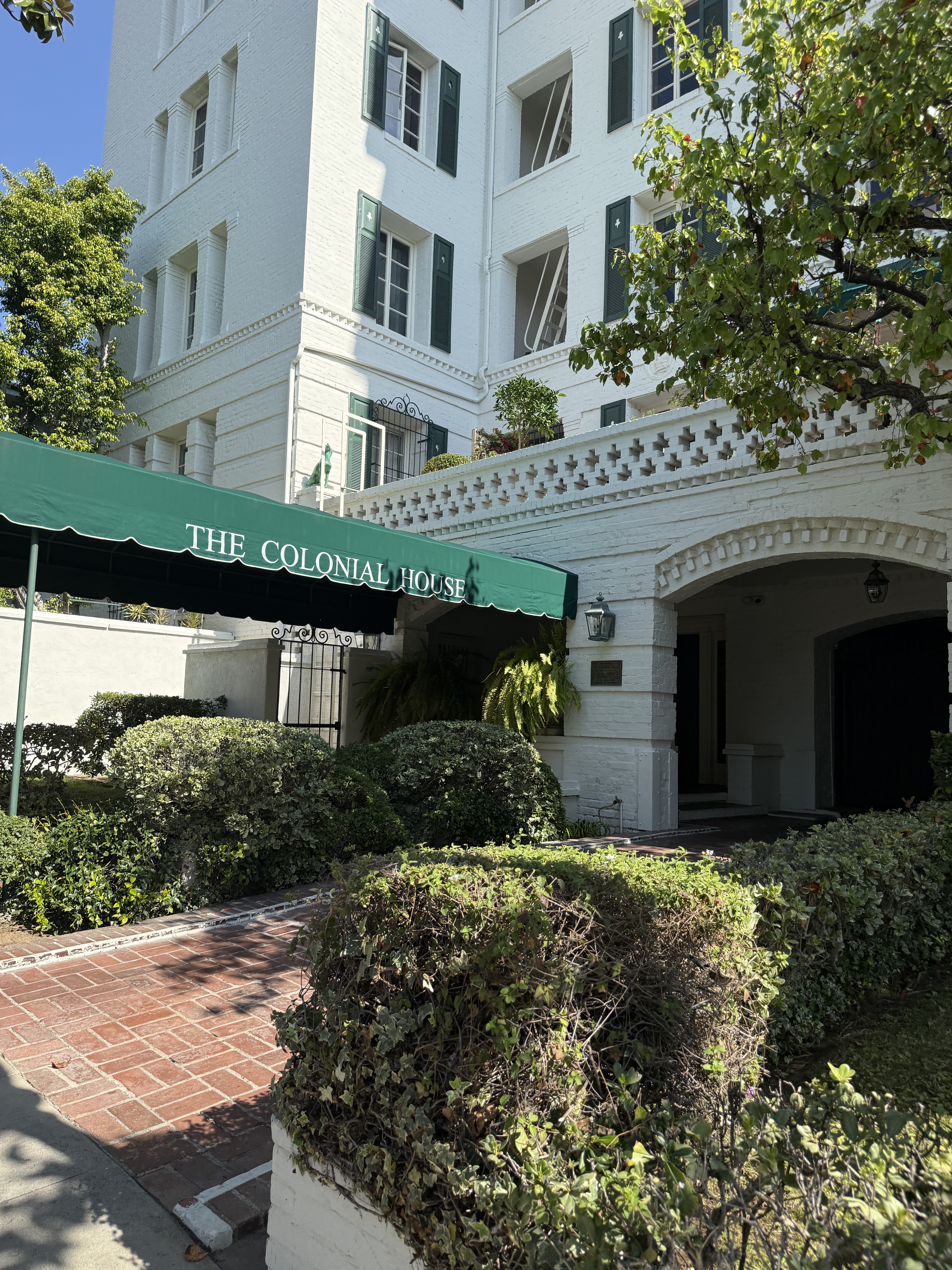 The Colonial House, Leland Bryant, 1930-1931, West Hollywood (view 4 of 4)