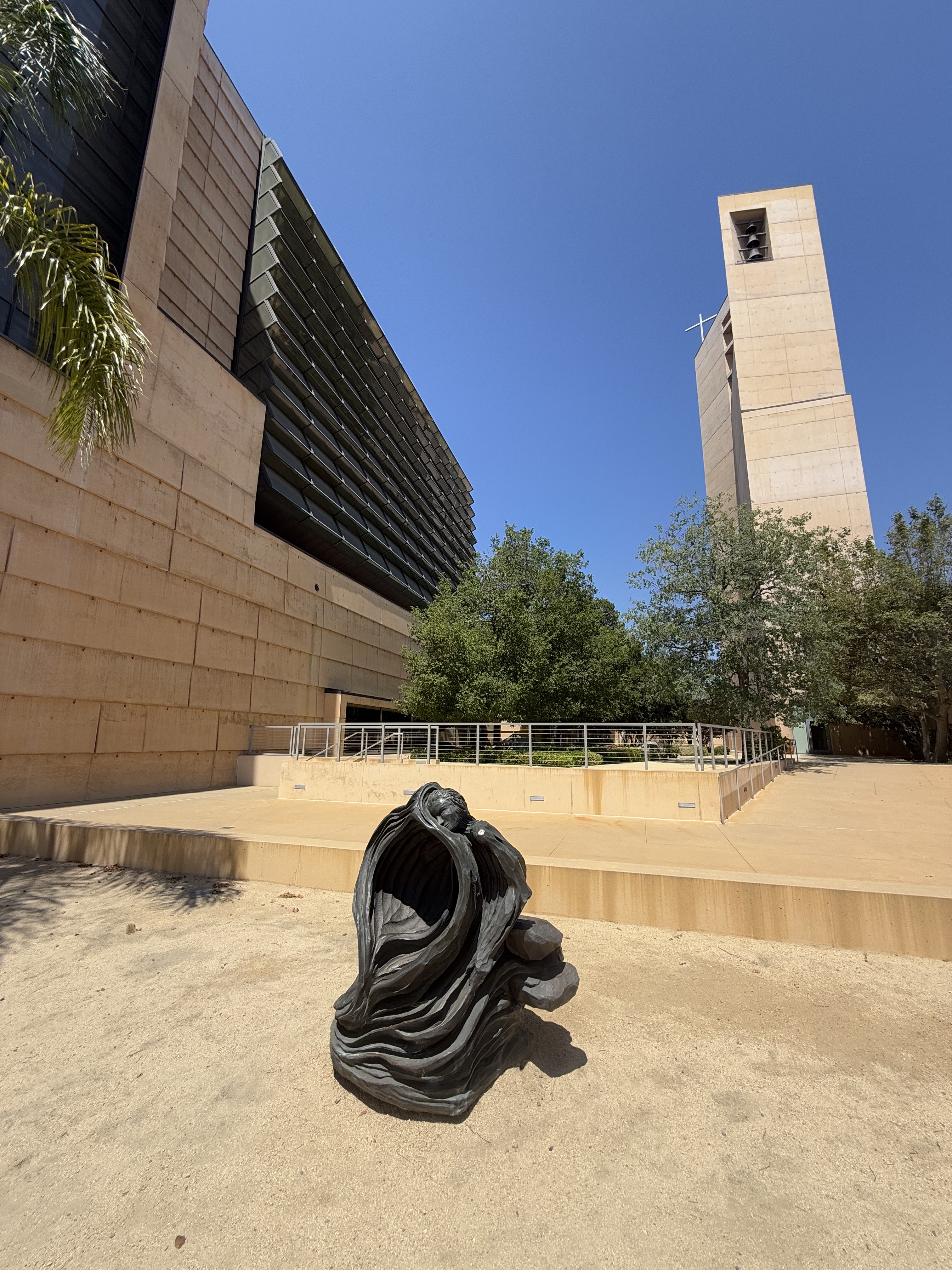 Cathedral Of Our Lady Of Angels, Rafael Moneo, 1998-2002, Downtown La (view 4 of 8)