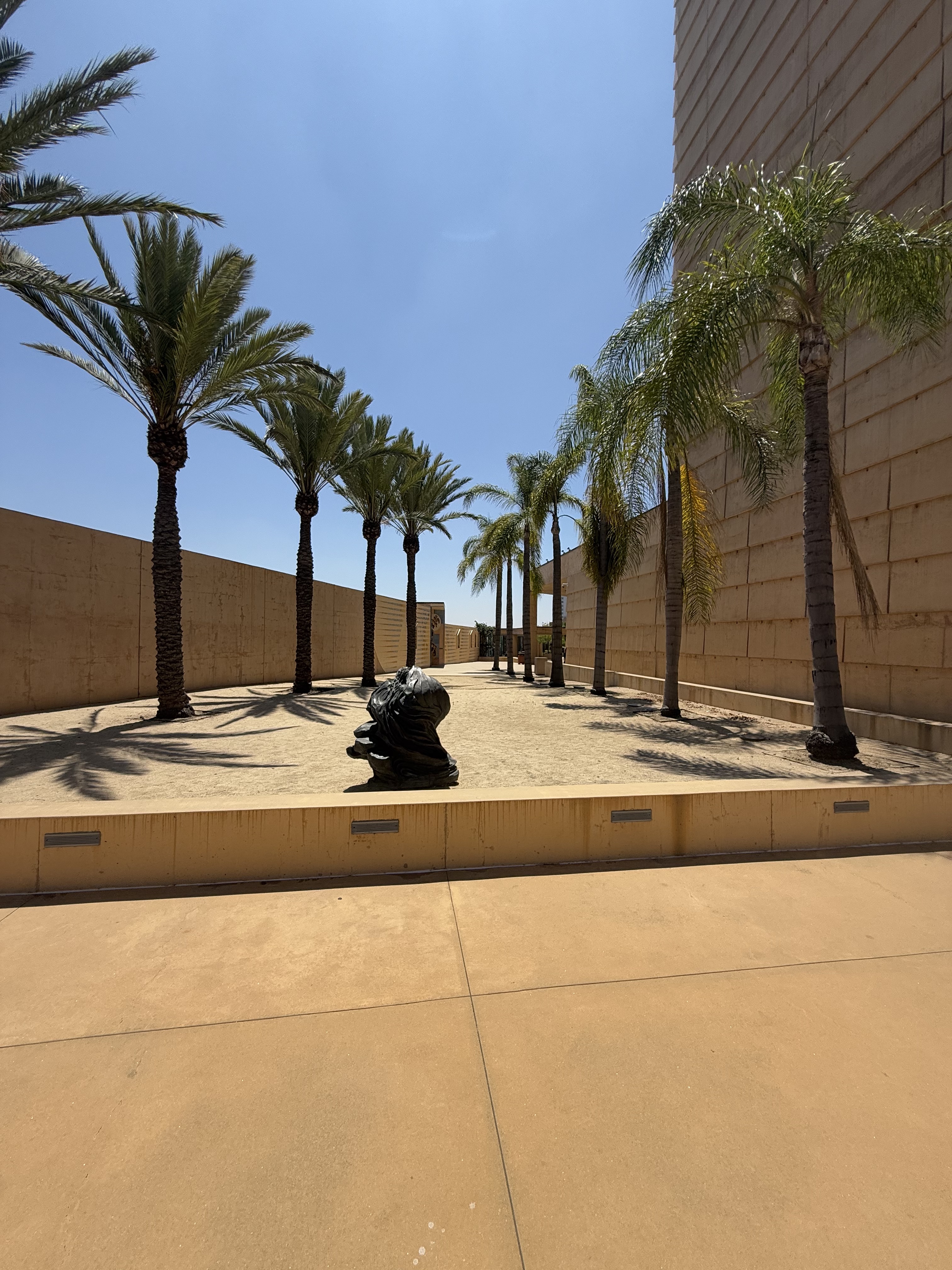 Cathedral Of Our Lady Of Angels, Rafael Moneo, 1998-2002, Downtown La (view 5 of 8)