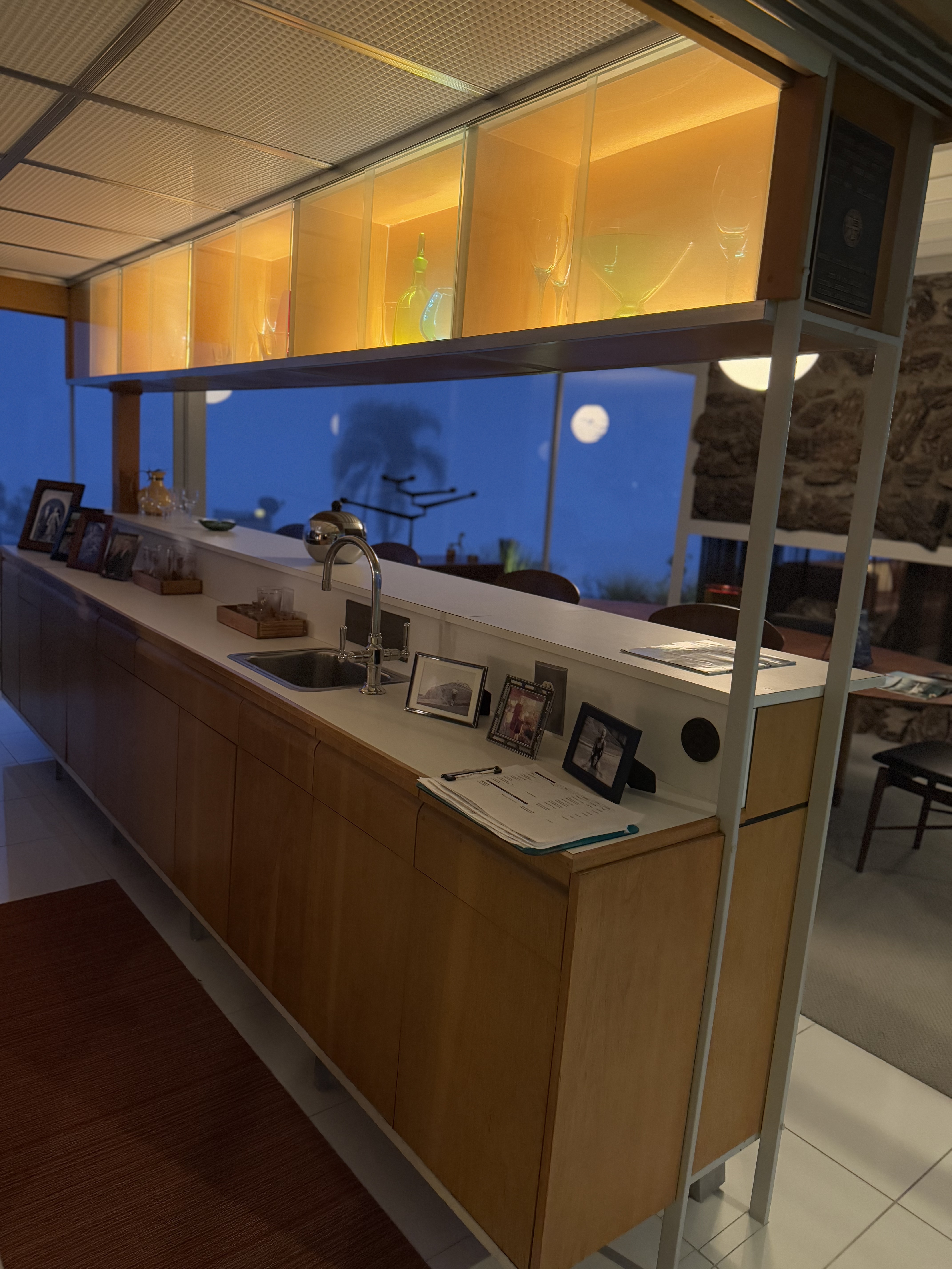 Stahl House CSH #22, Pierre Koenig, 1960, Hollywood Hills (view 3 of 9)