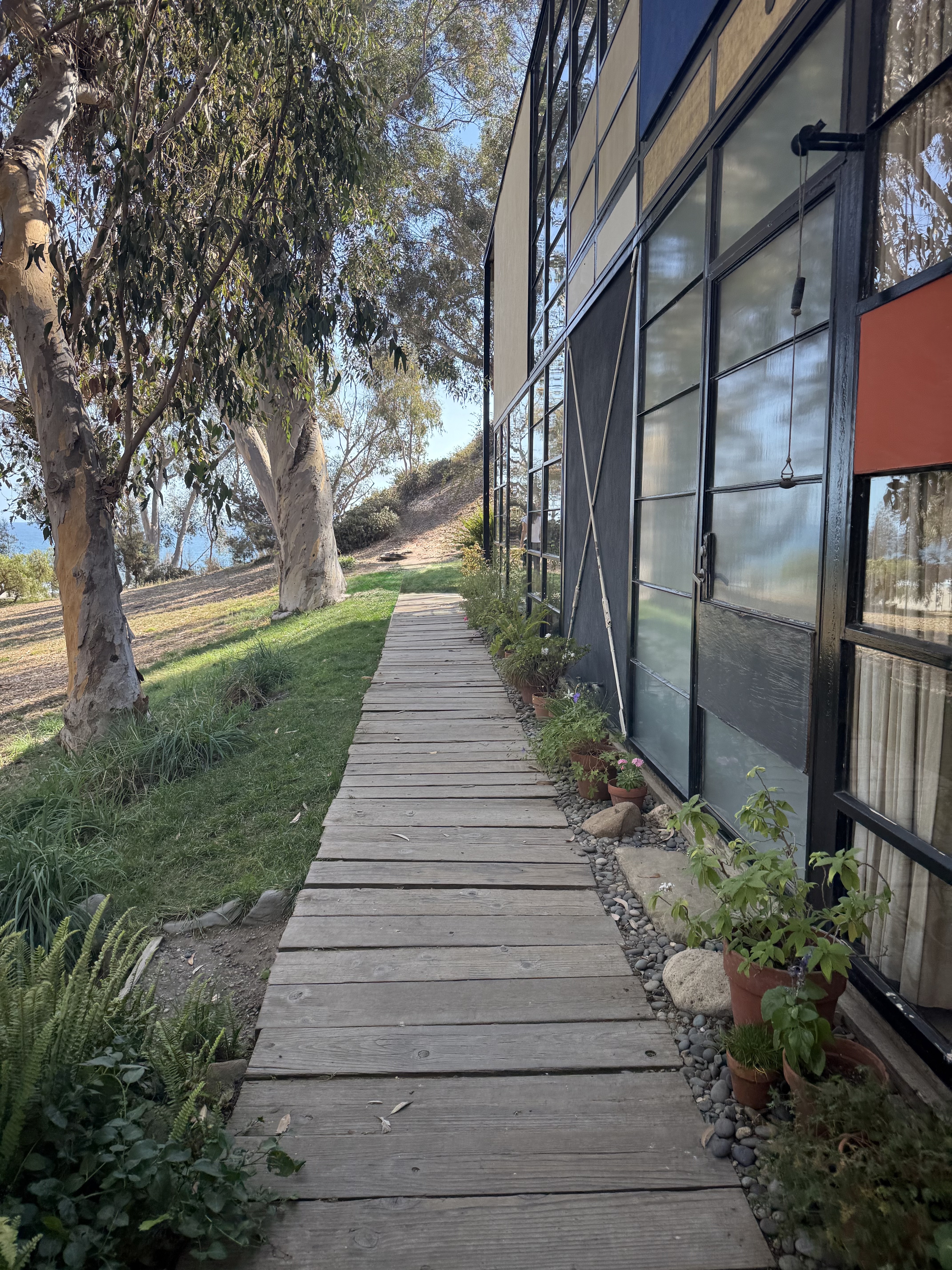 Eames House CSH #8, Charles & Ray Eames, 1948, Pacific Palisades (view 12 of 17)