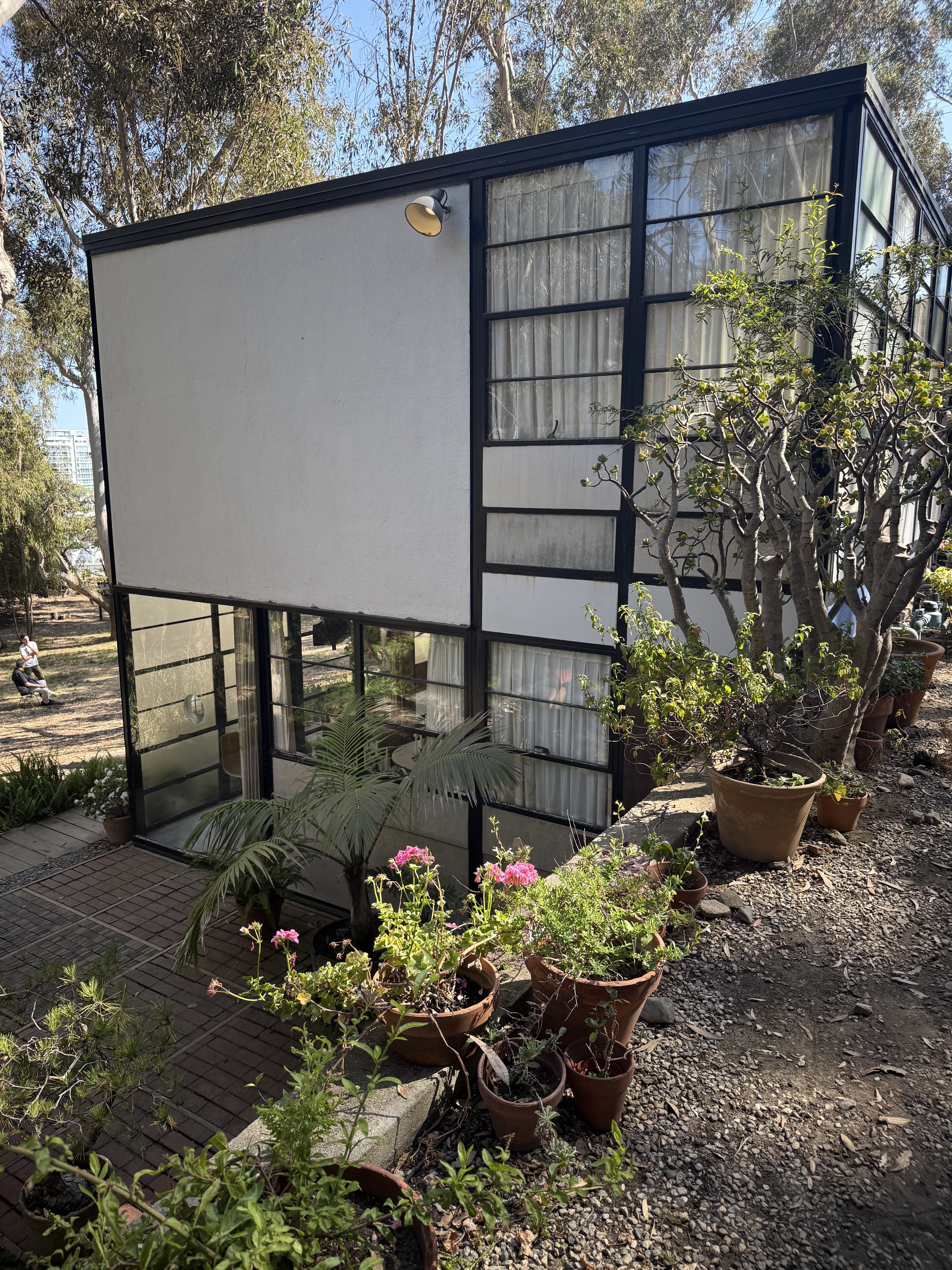 Charles & Ray Eames (view 4 of 5)