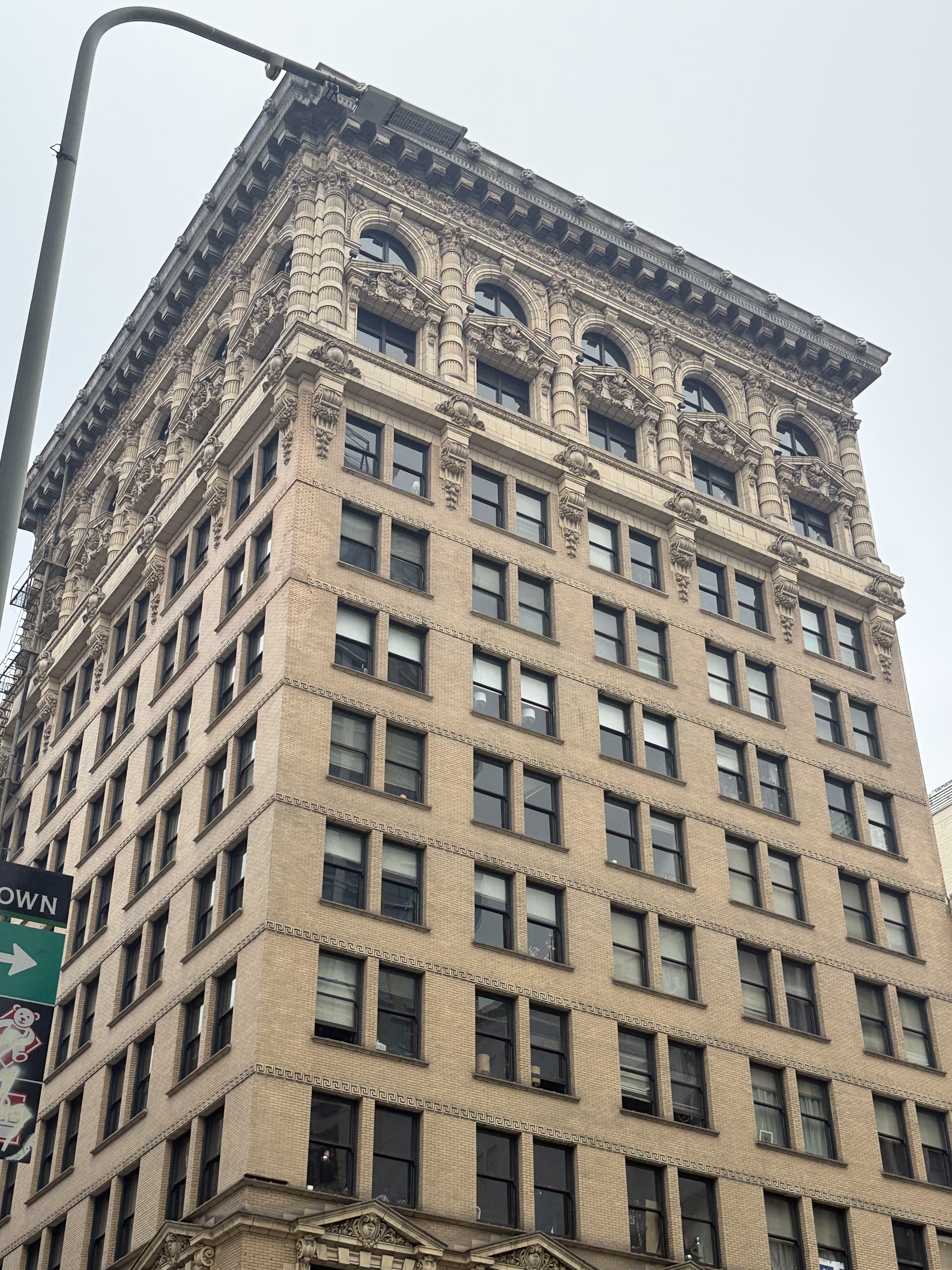Continental Building, John Parkinson, 1904, Downtown La (view 4 of 6)