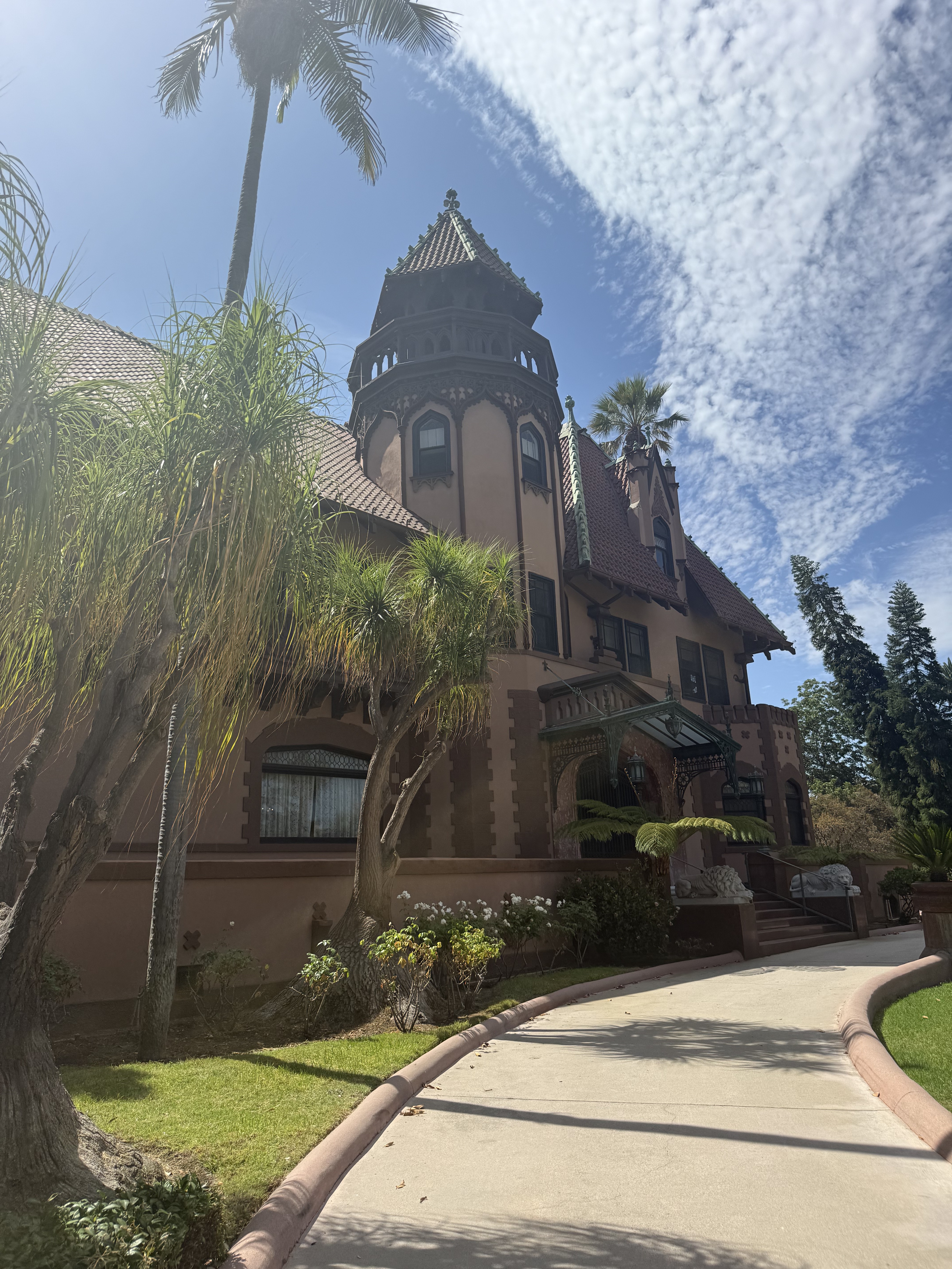 Doheny Mansion, Eisen & Hunt, 1898-1934, University Park (view 5 of 13)