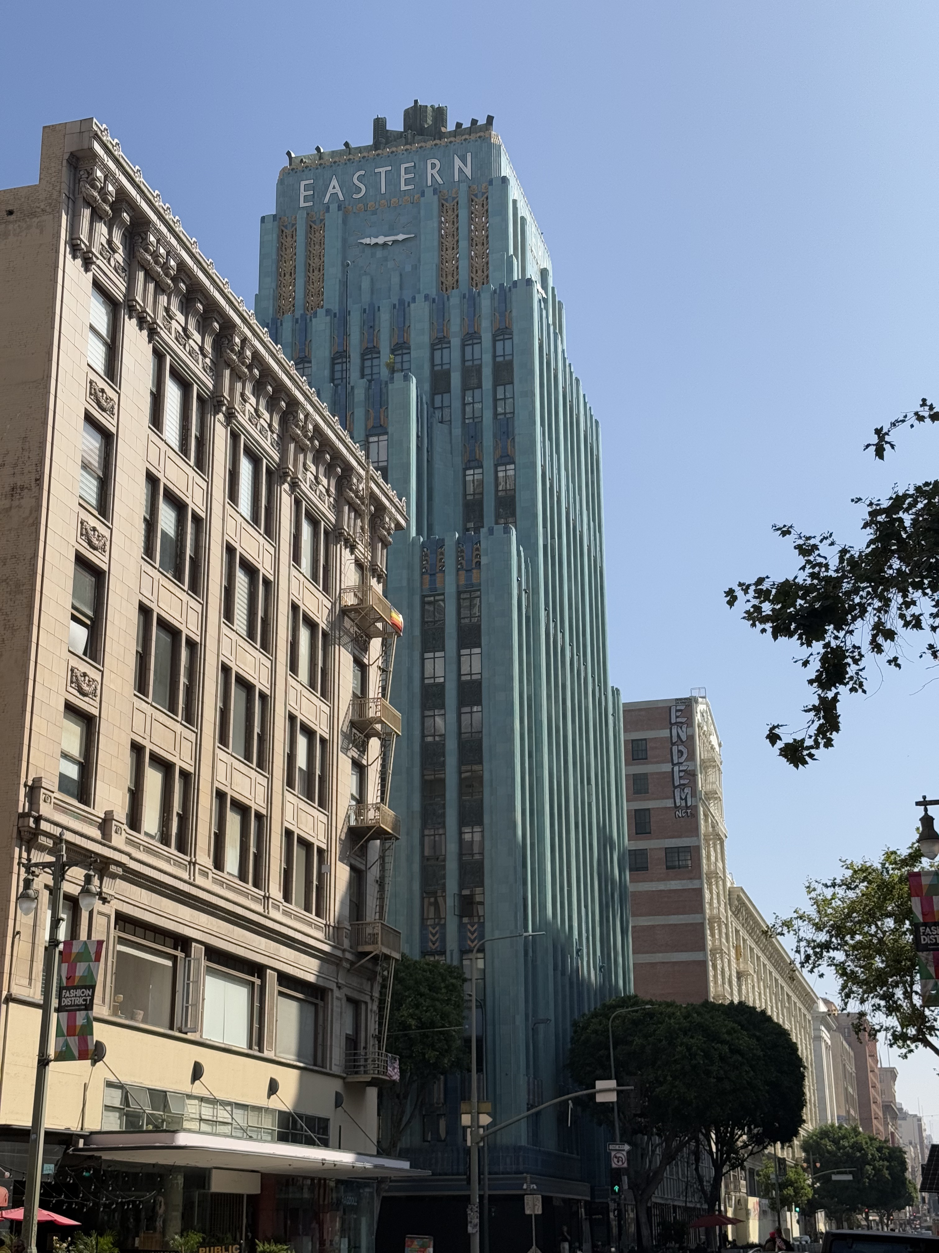 Eastern Columbia Building, Claud Beelman, 1930, Downtown La (view 2 of 4)