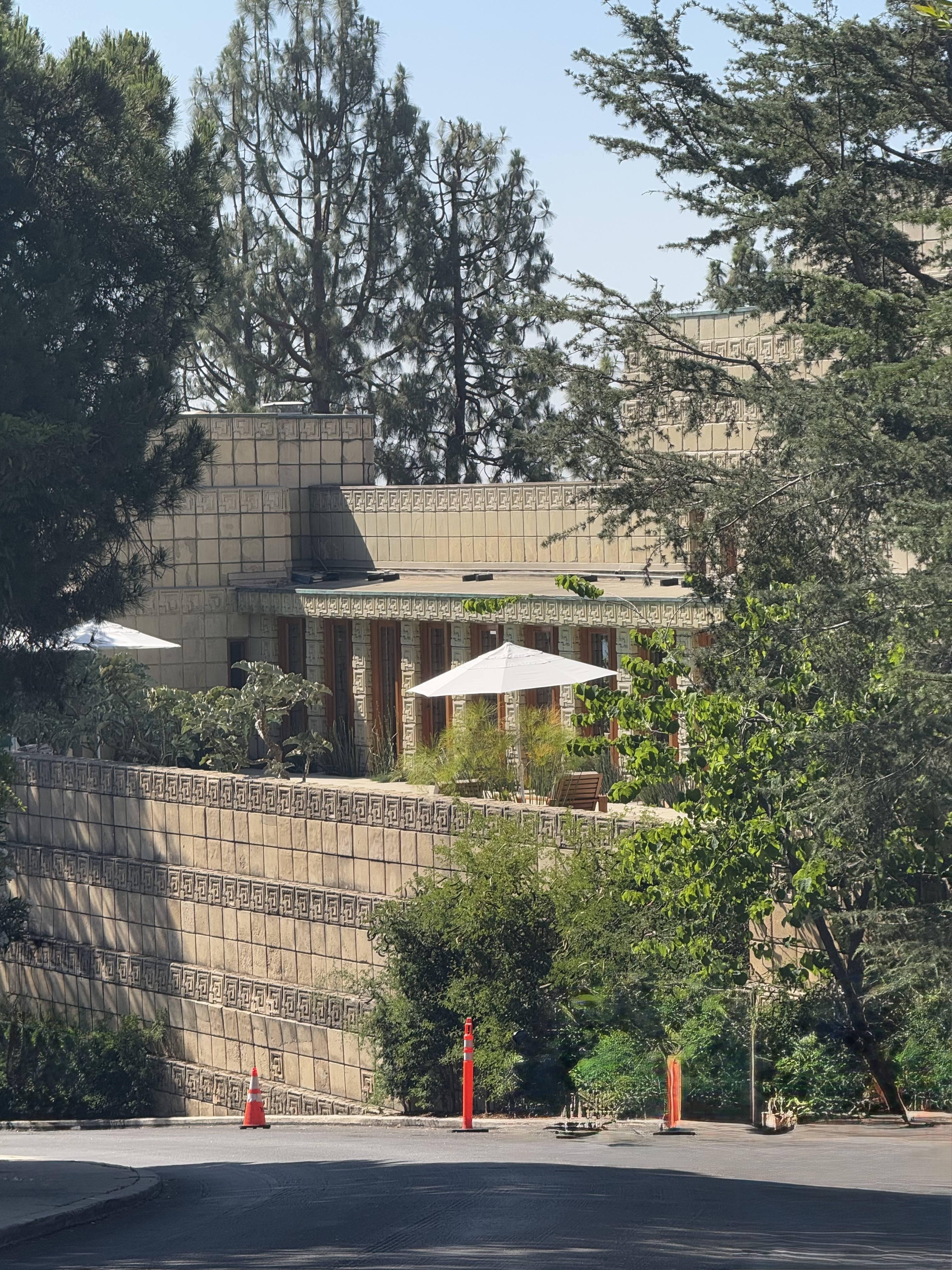 Ennis House, Frank Lloyd Wright, 1924, Los Feliz (view 2 of 4)