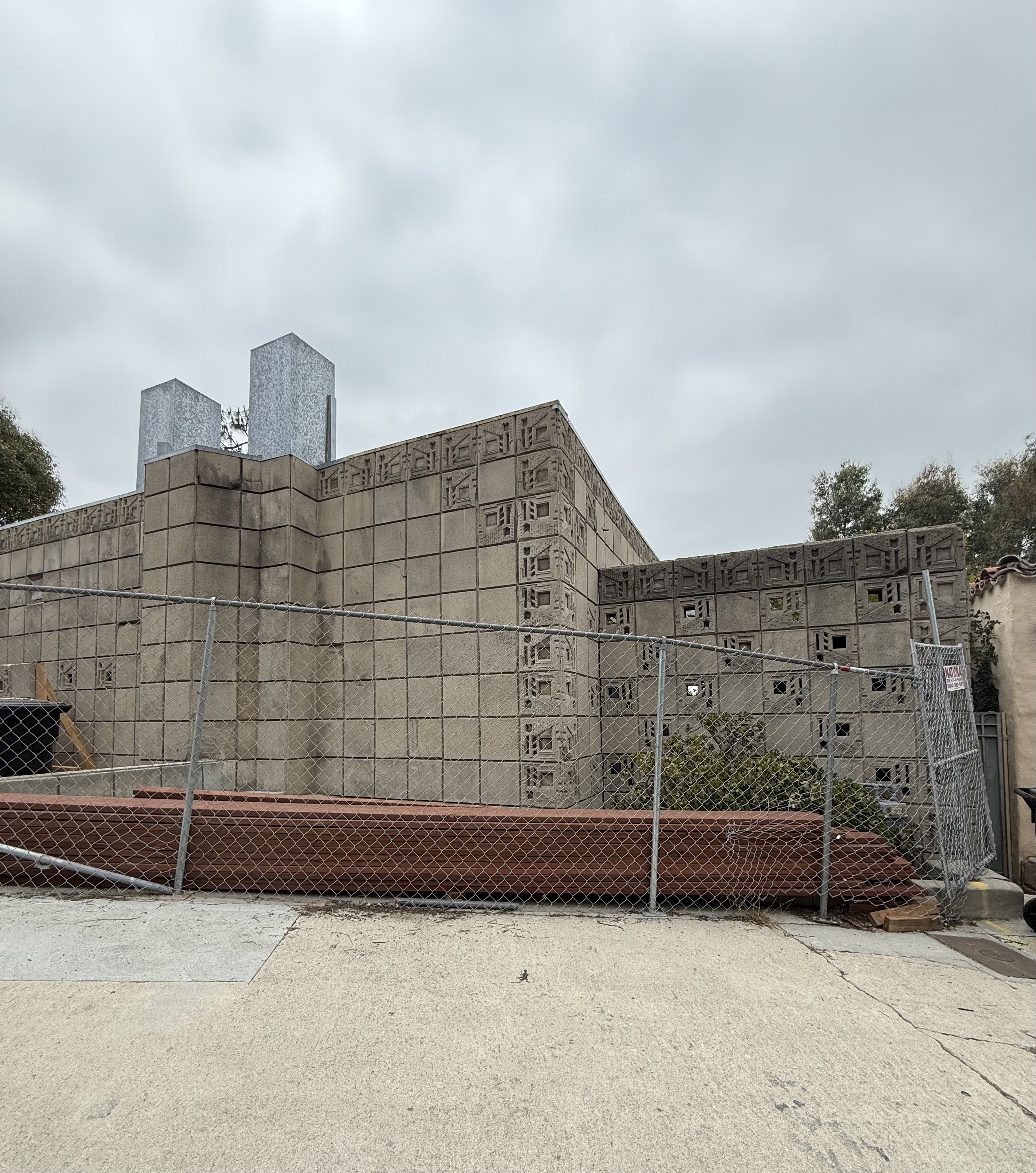 Freeman House, Frank Lloyd Wright, 1924, Hollywood
