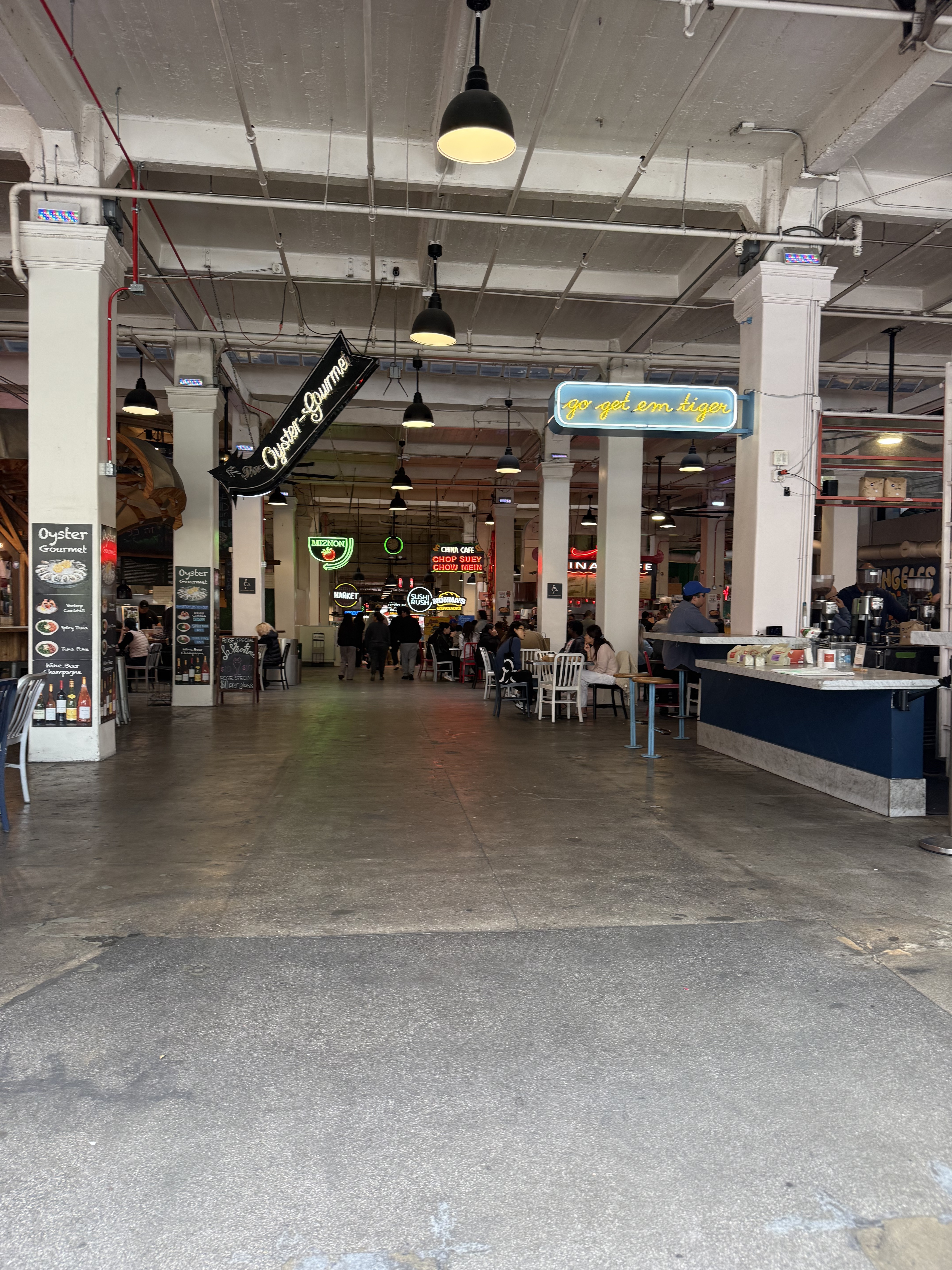 Grand Central Market, John Parkinson, 1917, Downtown La (view 2 of 2)