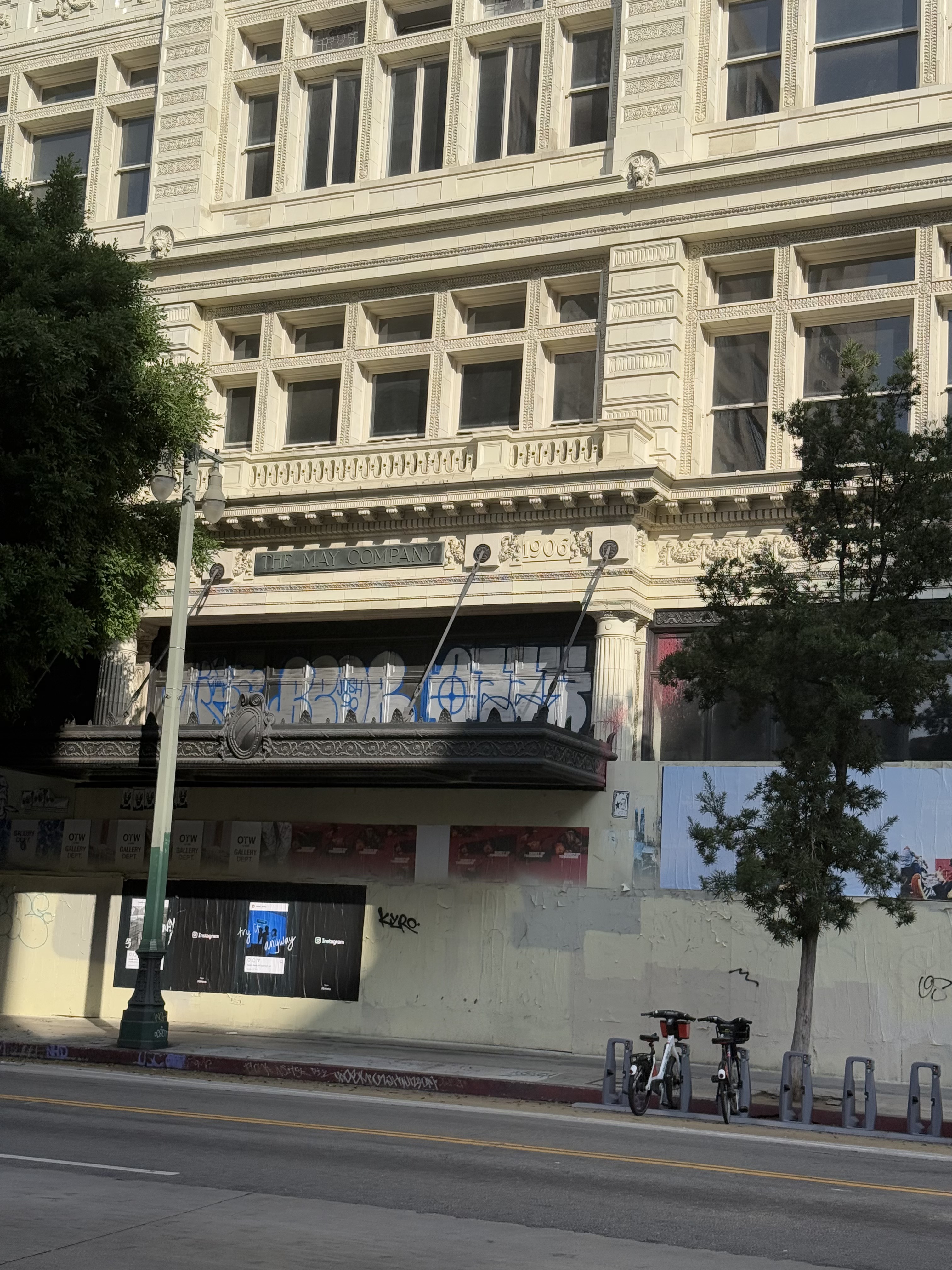 Hamburgers Dept. Store, Alfred F. Rosenheim, 1908, Downtown La (view 3 of 3)