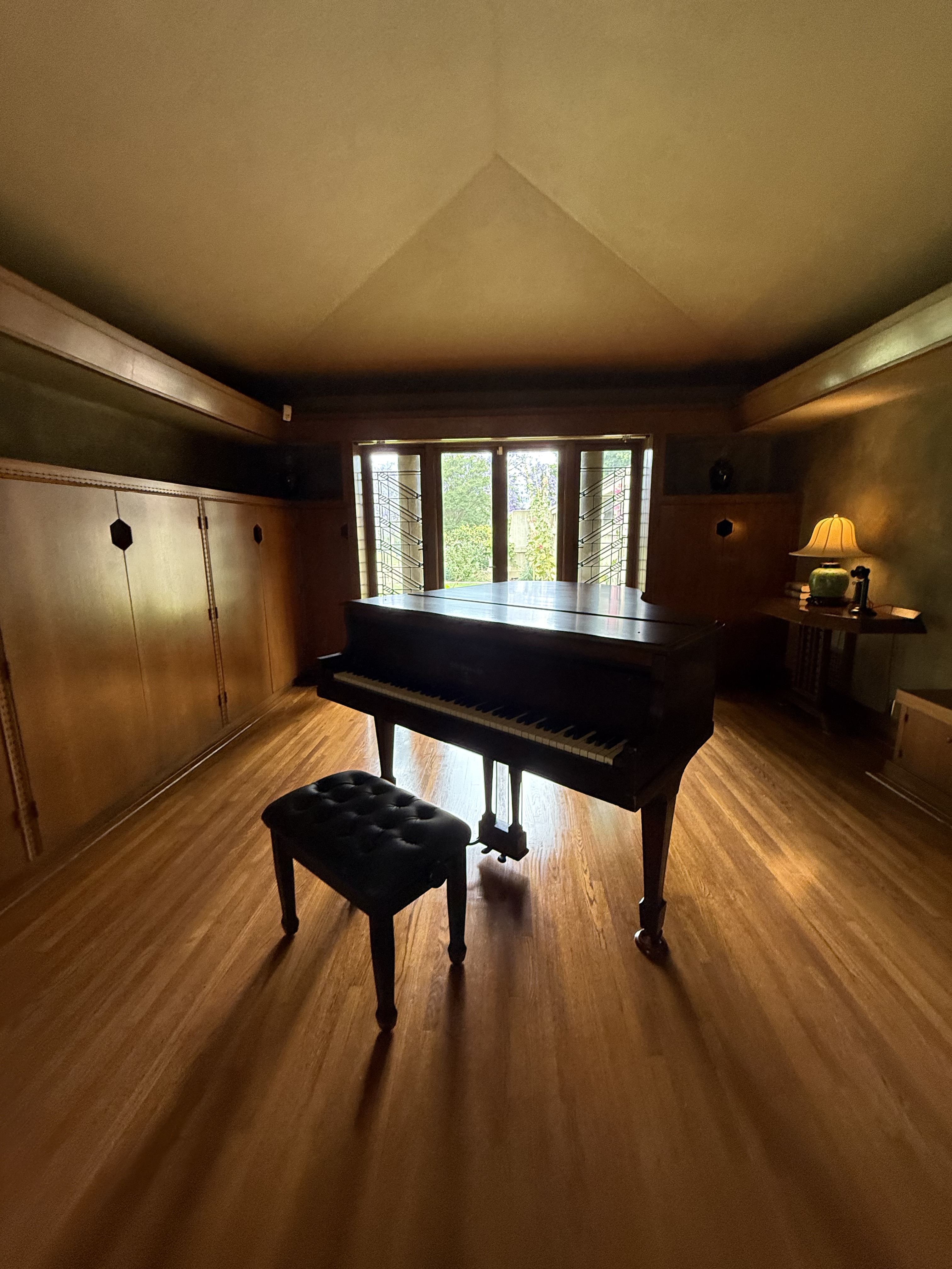 Hollyhock House, Frank Lloyd Wright, 1921, Los Feliz (view 5 of 17)