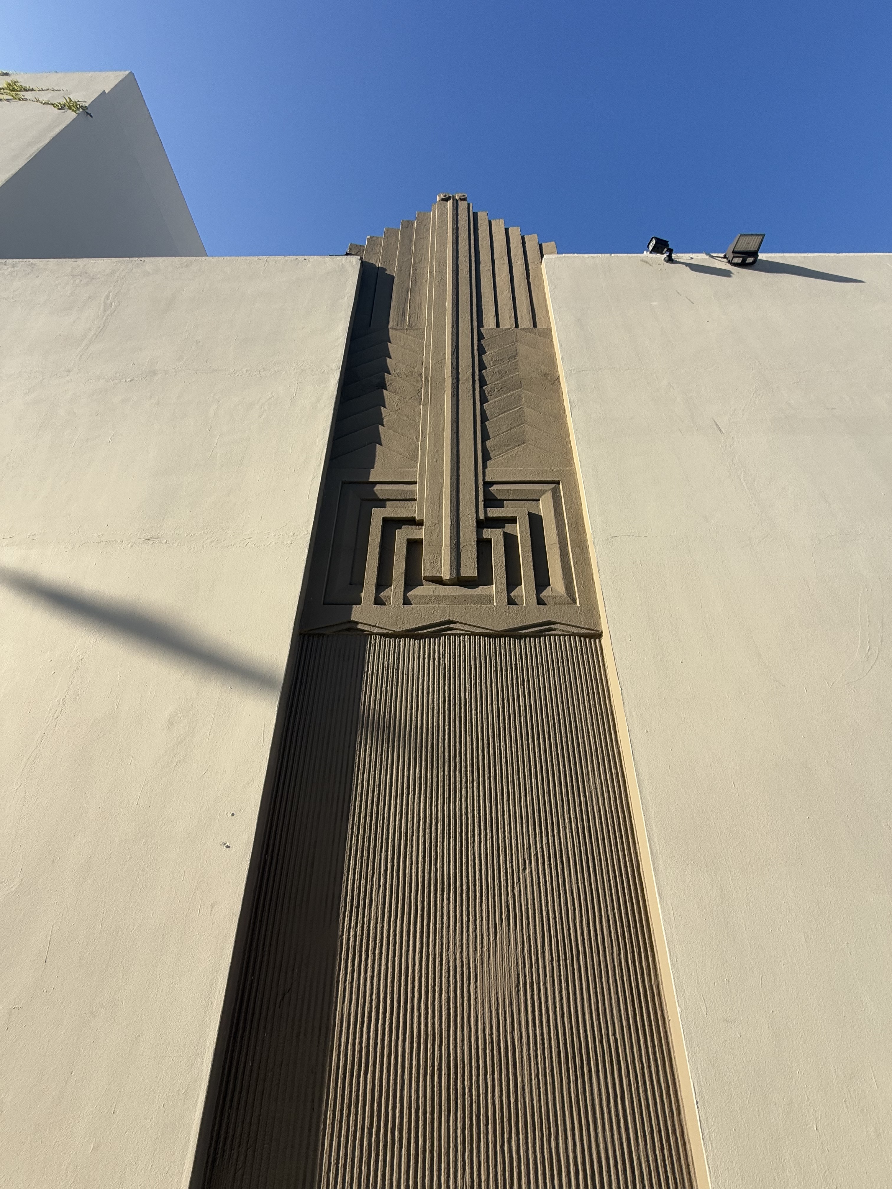 Howard Hughes HQ, Myers Brothers, 1930, West Hollywood (view 4 of 5)