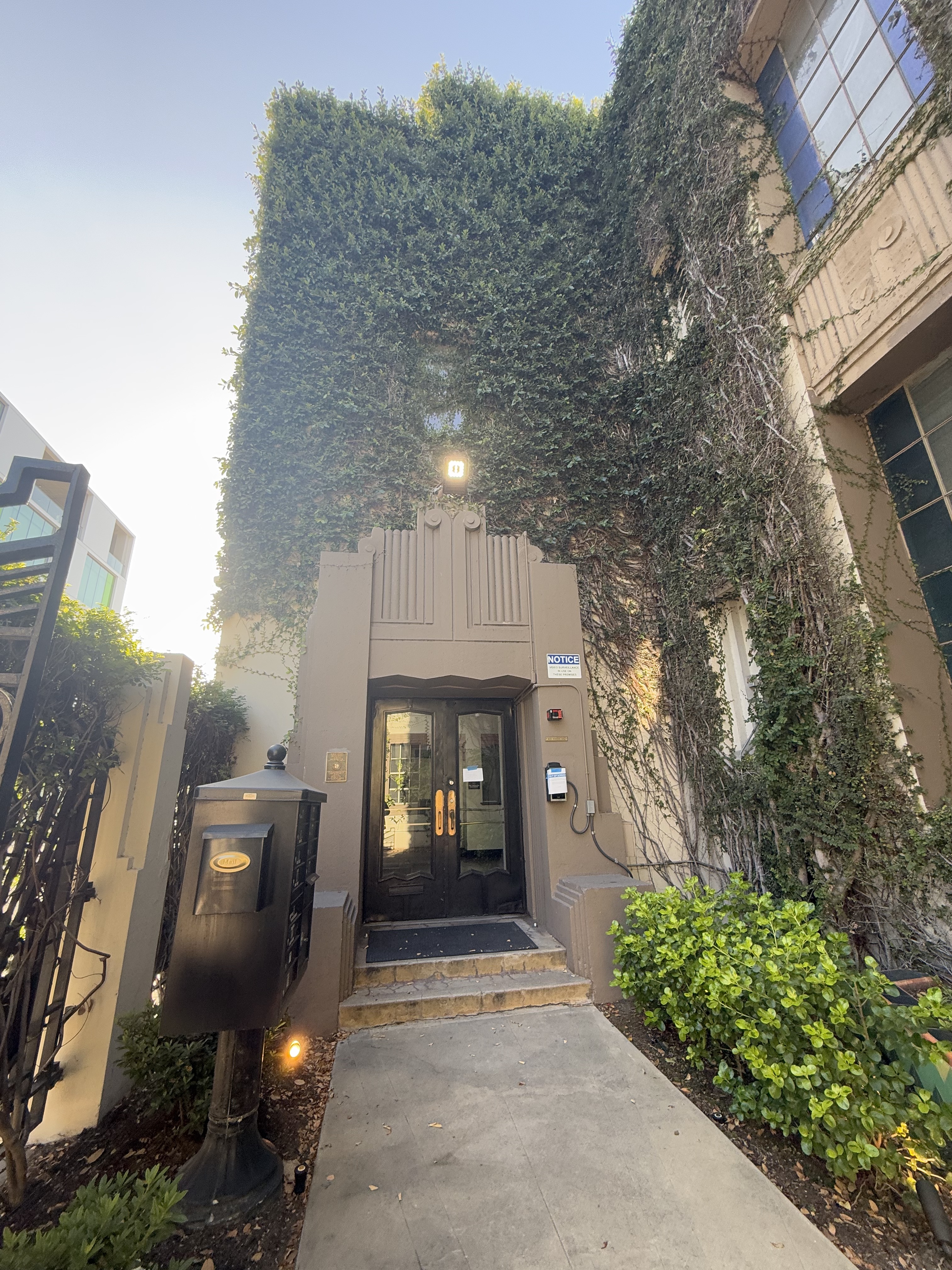 Howard Hughes HQ, Myers Brothers, 1930, West Hollywood (view 5 of 5)