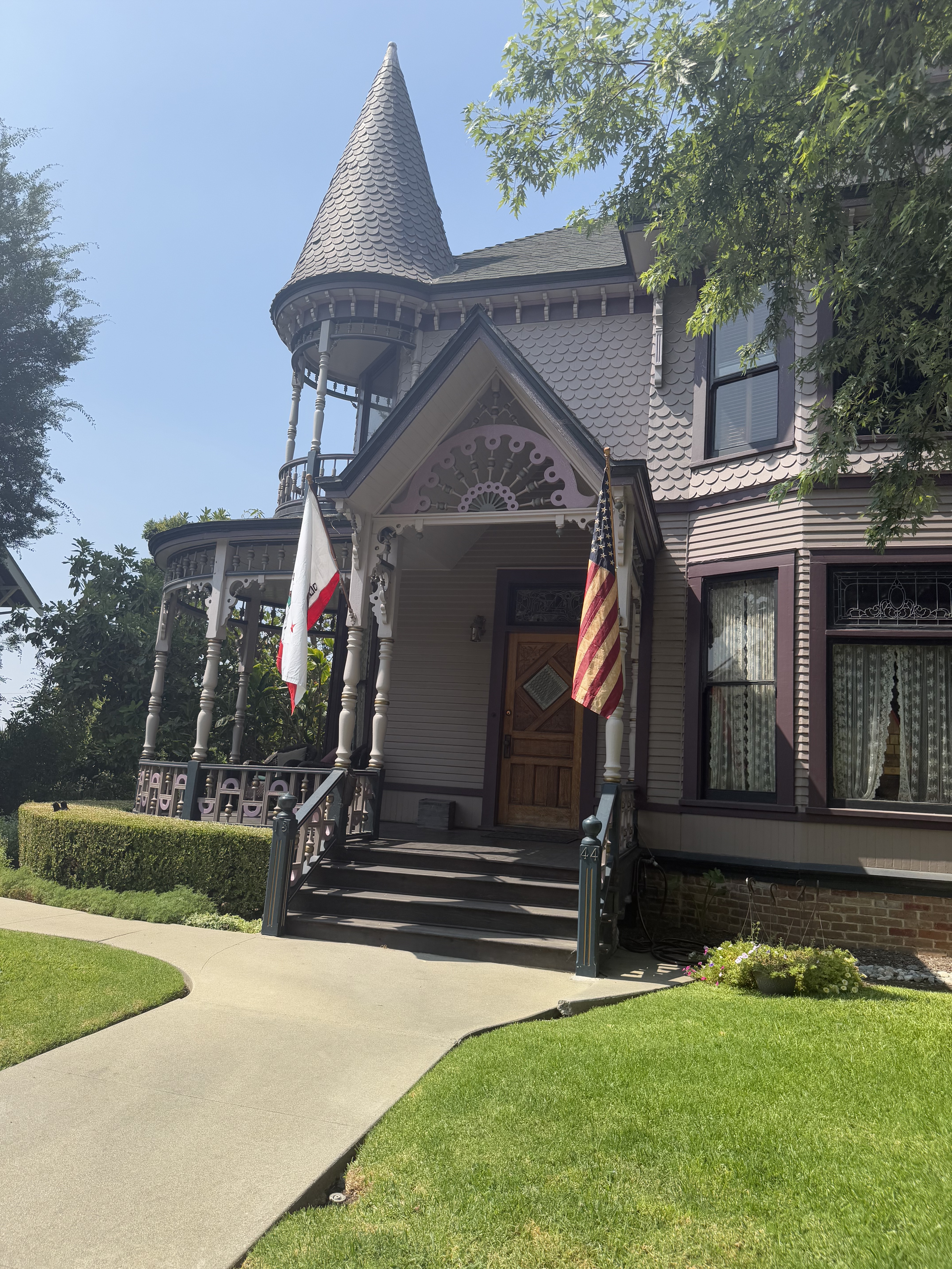 Haskins House, 1894, Angelino Heights (view 2 of 2)