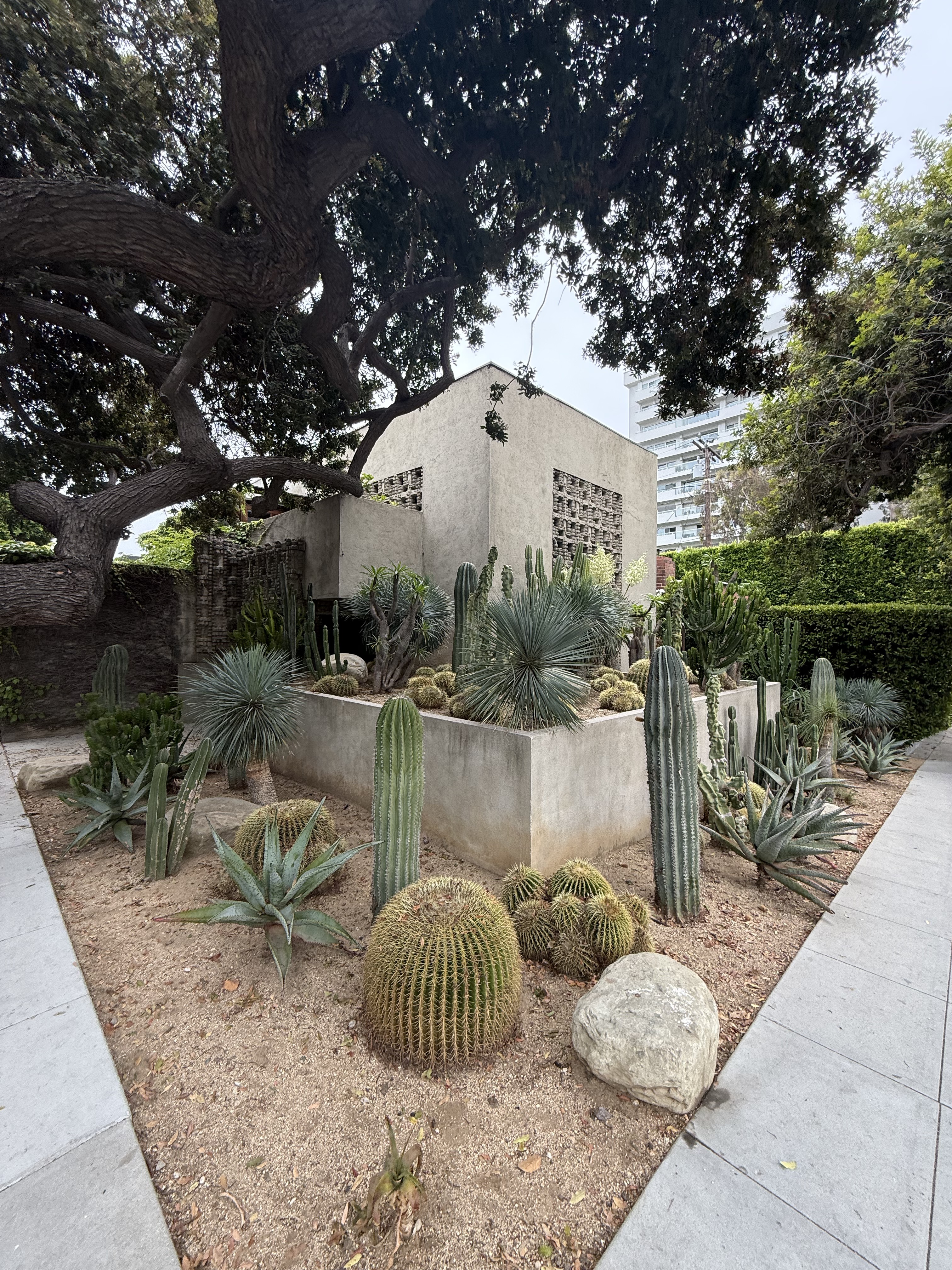 Lloyd Wright Studio, Lloyd Wright, 1927, West Hollywood (view 4 of 4)