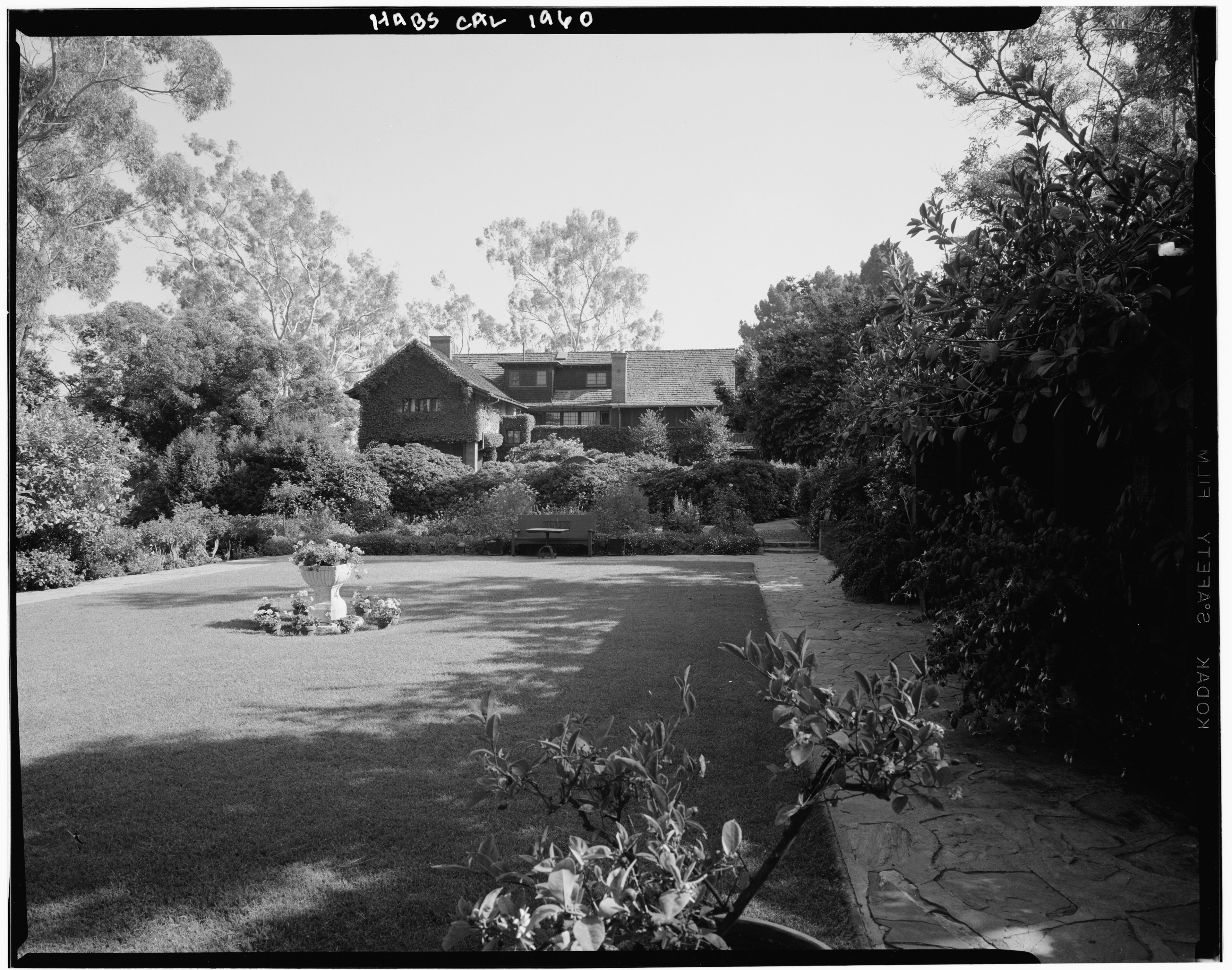 Marston House, Hebbard and Gill, 1905, San Diego (view 3 of 8)