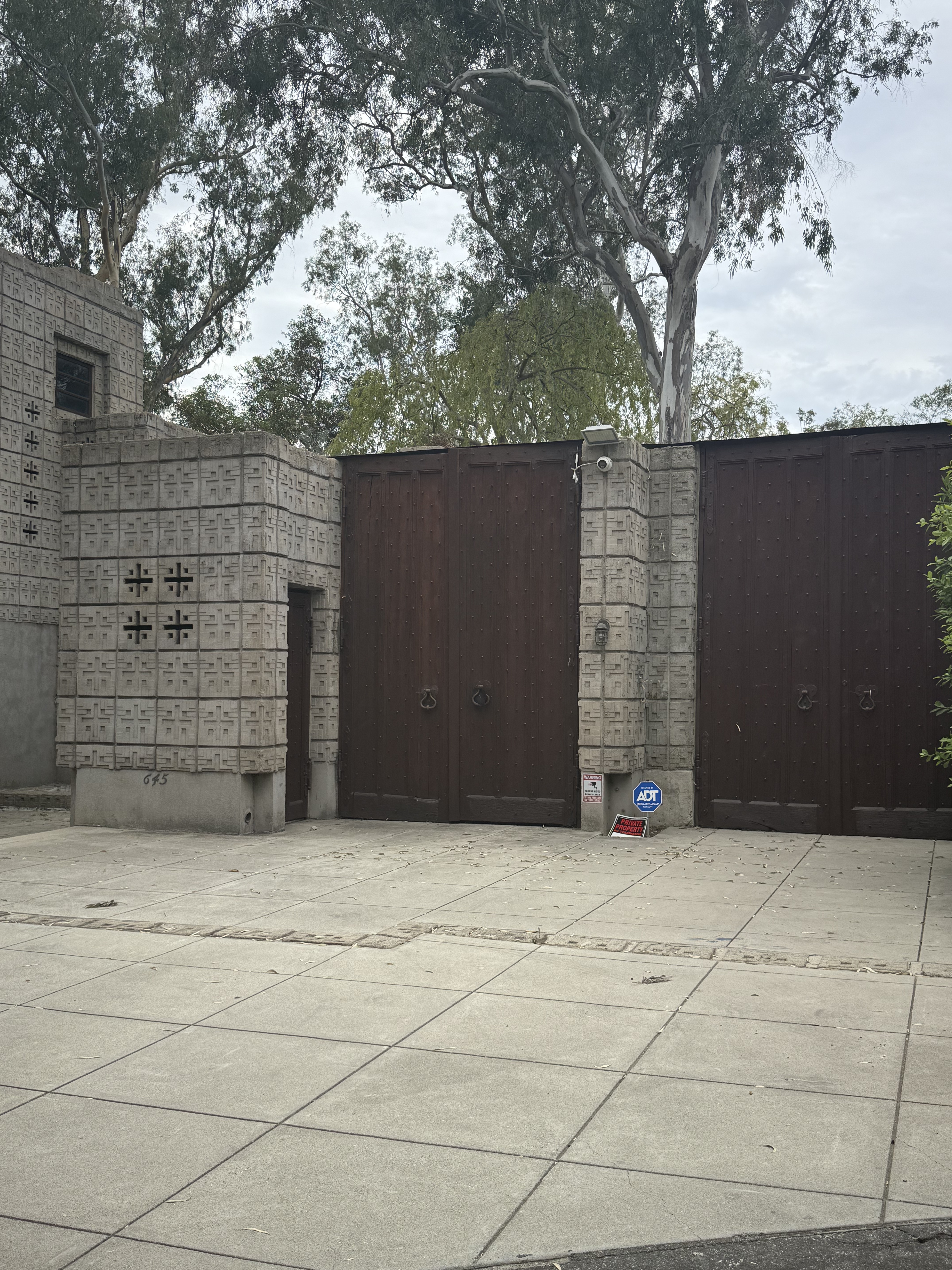 Millard House, Frank Lloyd Wright, 1923–1924, Pasadena (view 2 of 3)