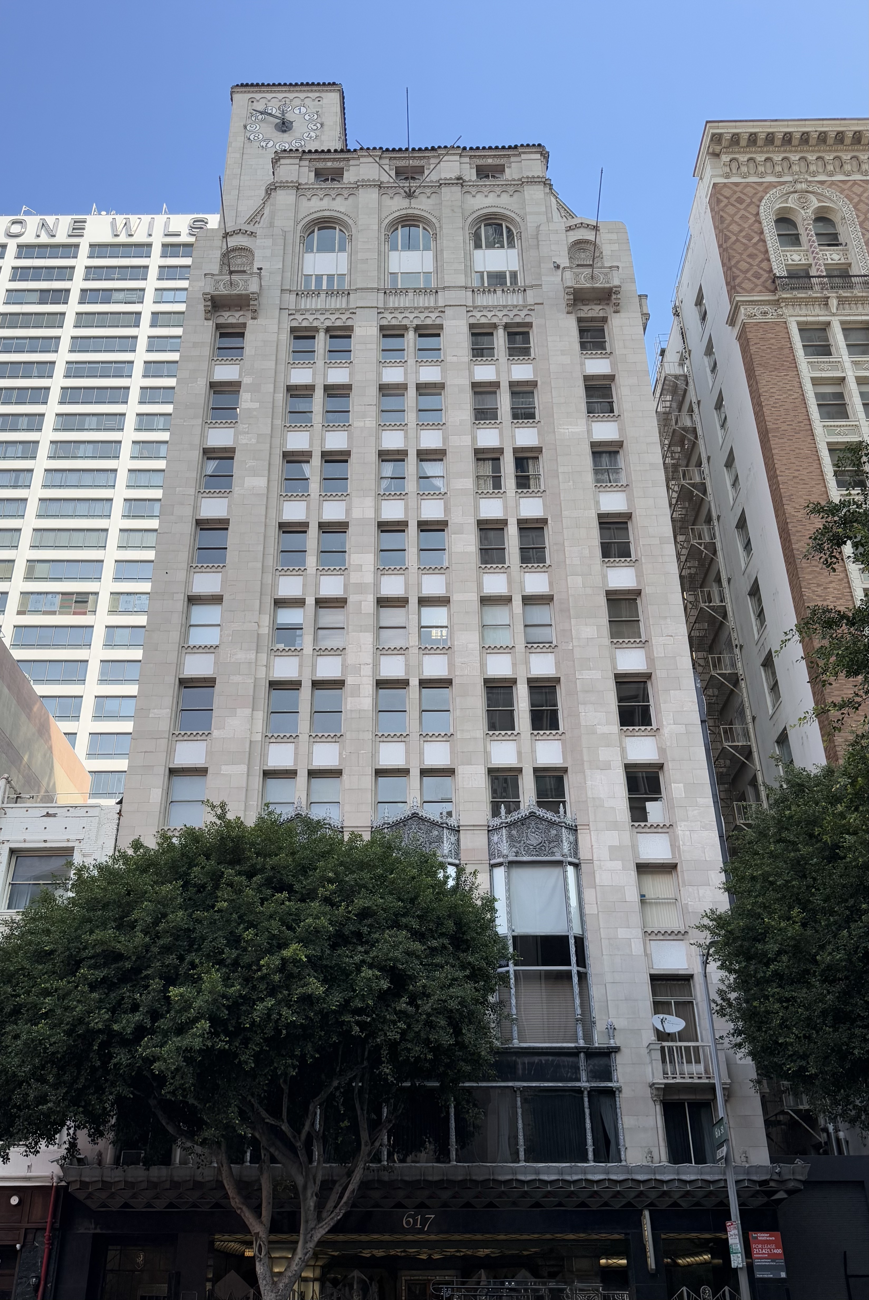 Art Deco (view 4 of 5)