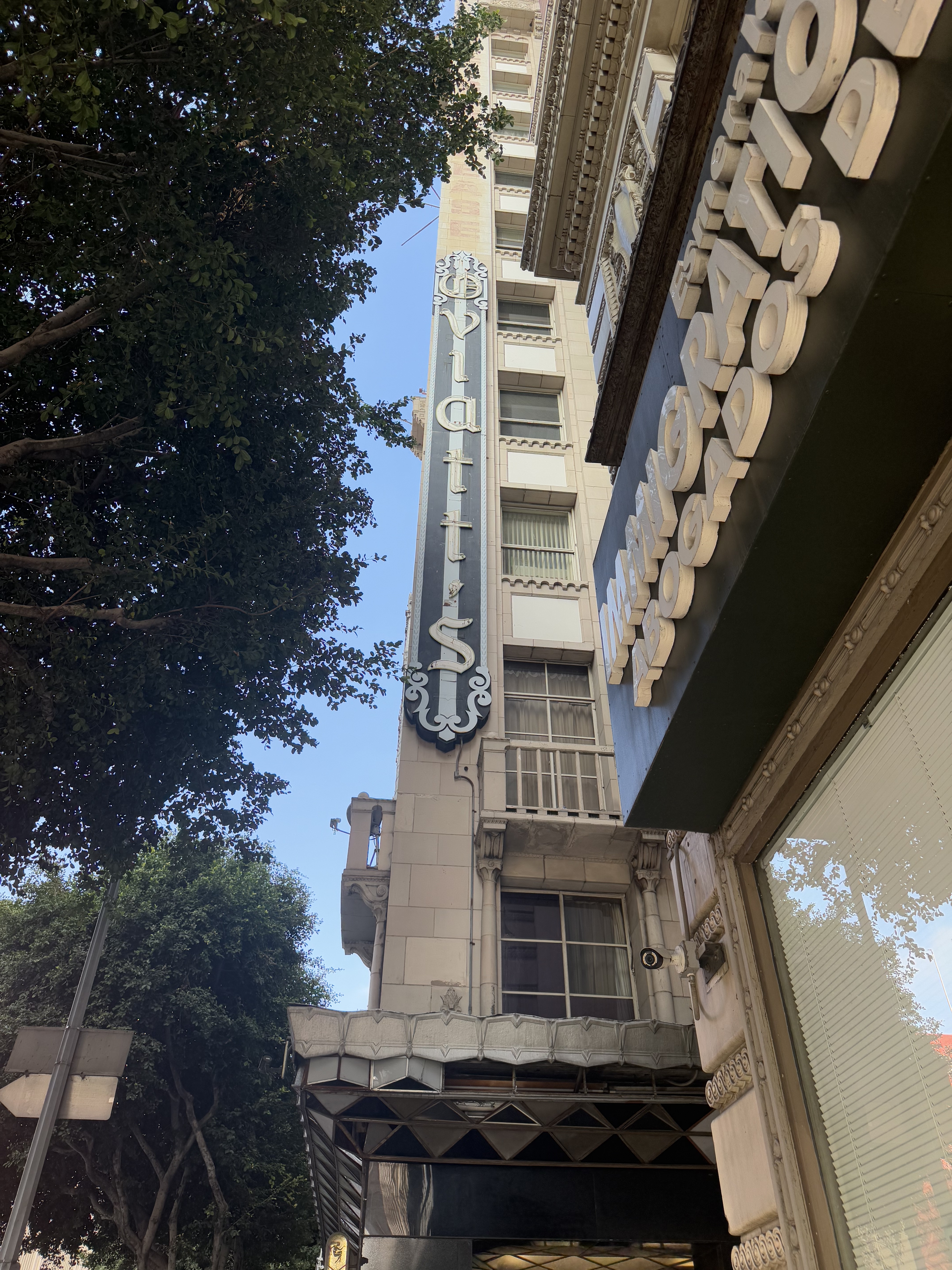 Oviatt Building, Walker & Eisen, 1928, Downtown La (view 2 of 5)