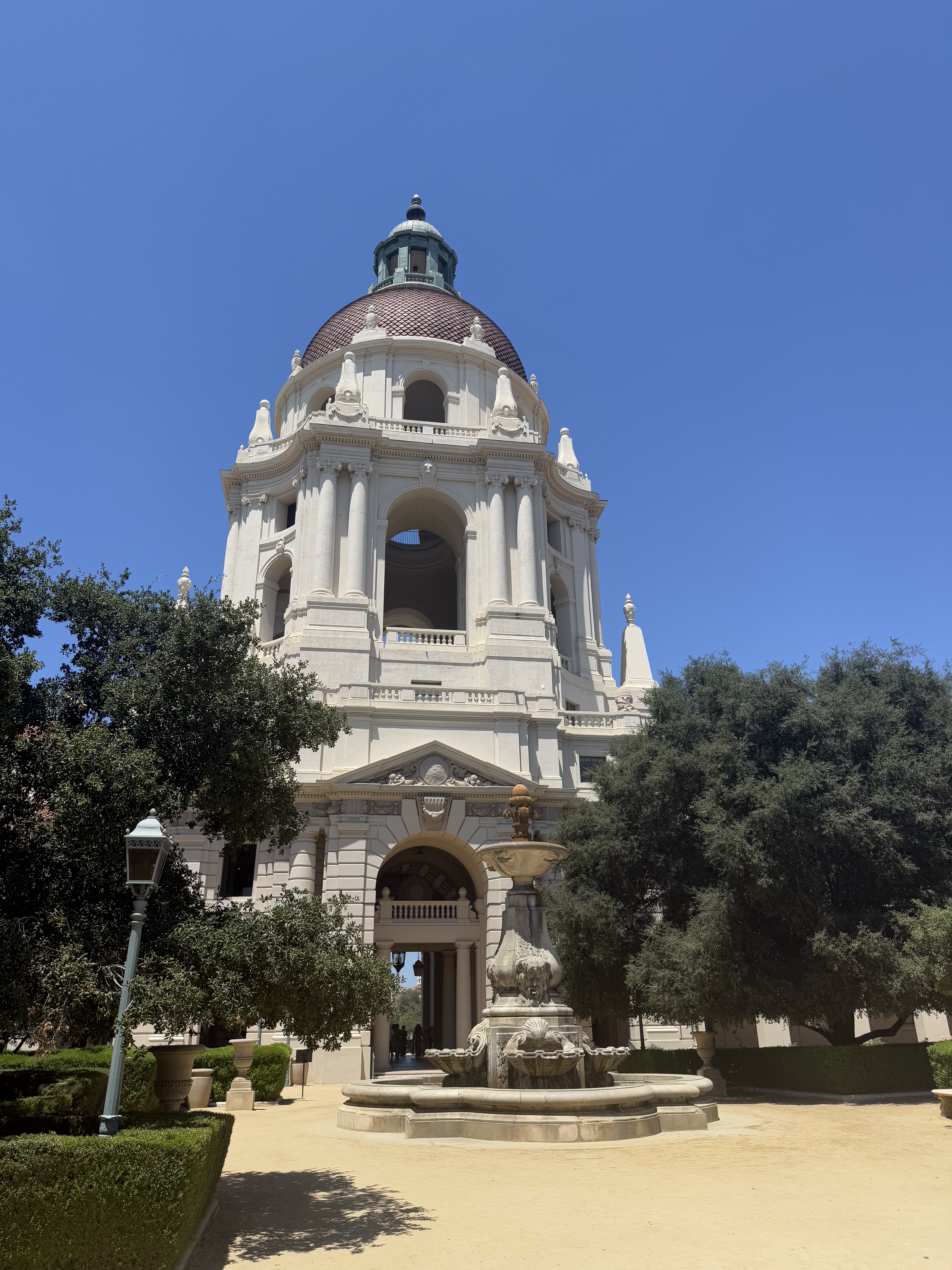Pasadena City Hall, Bakewell & Brown, 1927, Pasadena