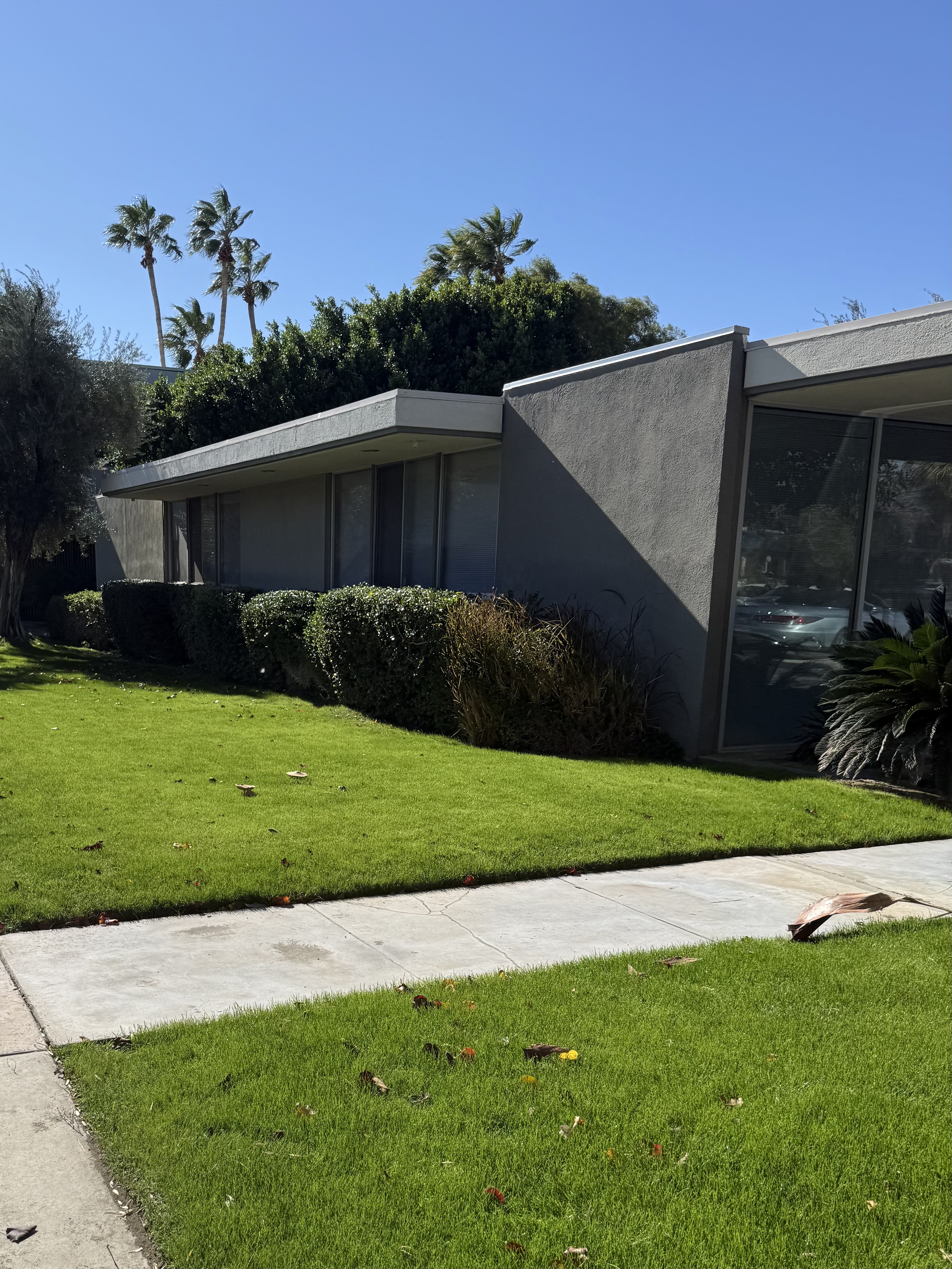 Professional Park, Donald Wexler, 1964, Palm Springs (view 2 of 2)