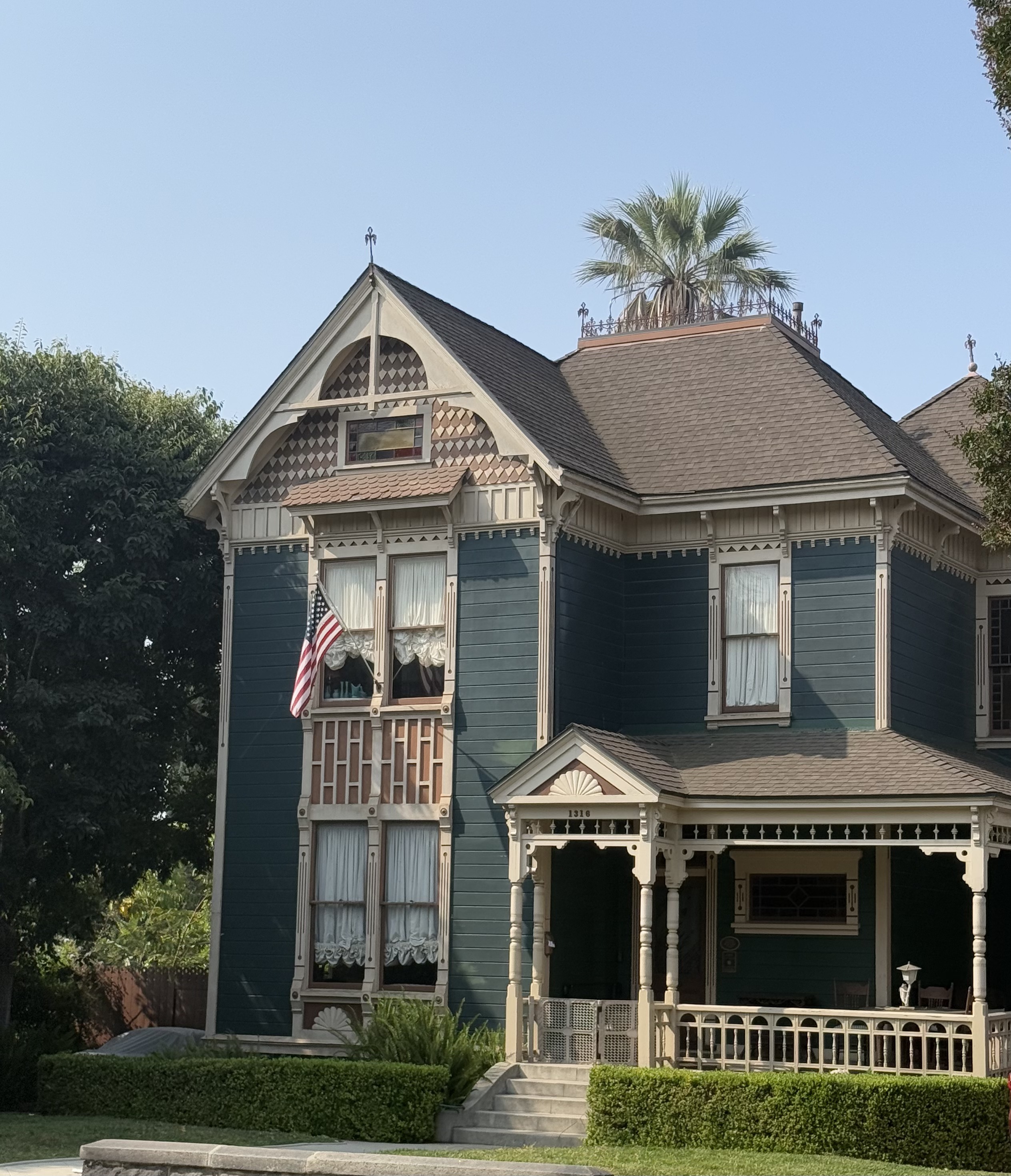 Russell House, 1887, Angelino Heights