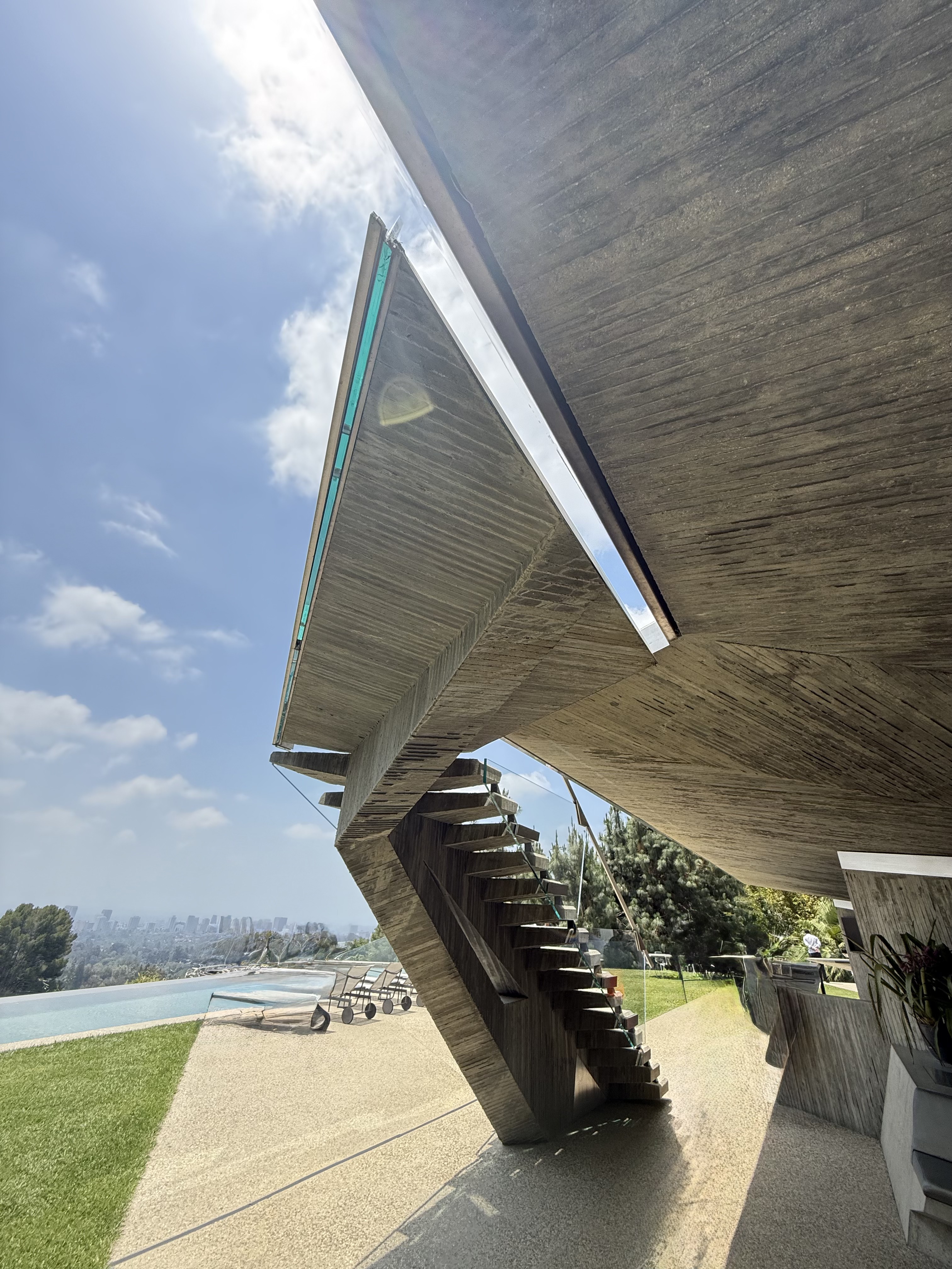 Sheats- Goldstein House, John Lautner, 1963, Beverly Hills (view 14 of 15)