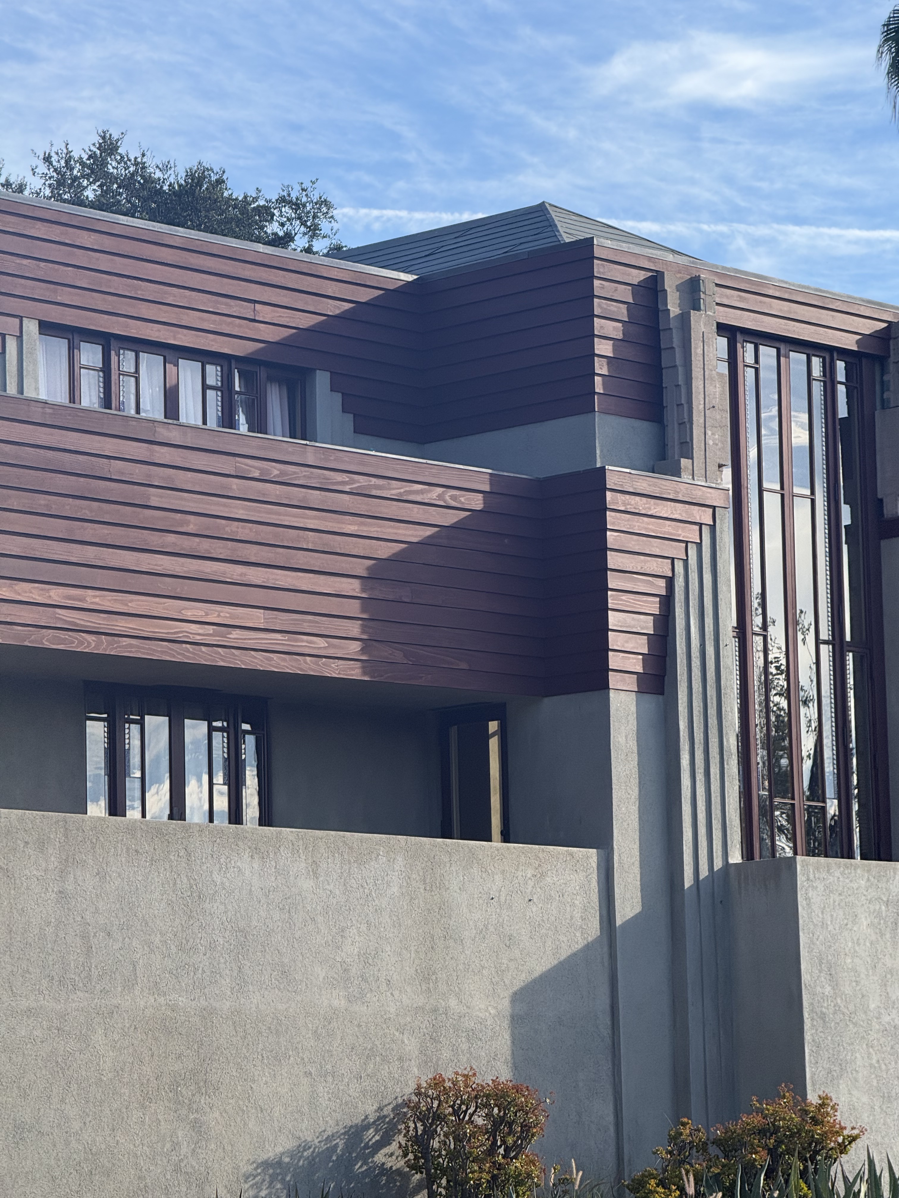 Taggart House, Lloyd Wright, 1922-1924, Los Feliz (view 2 of 3)