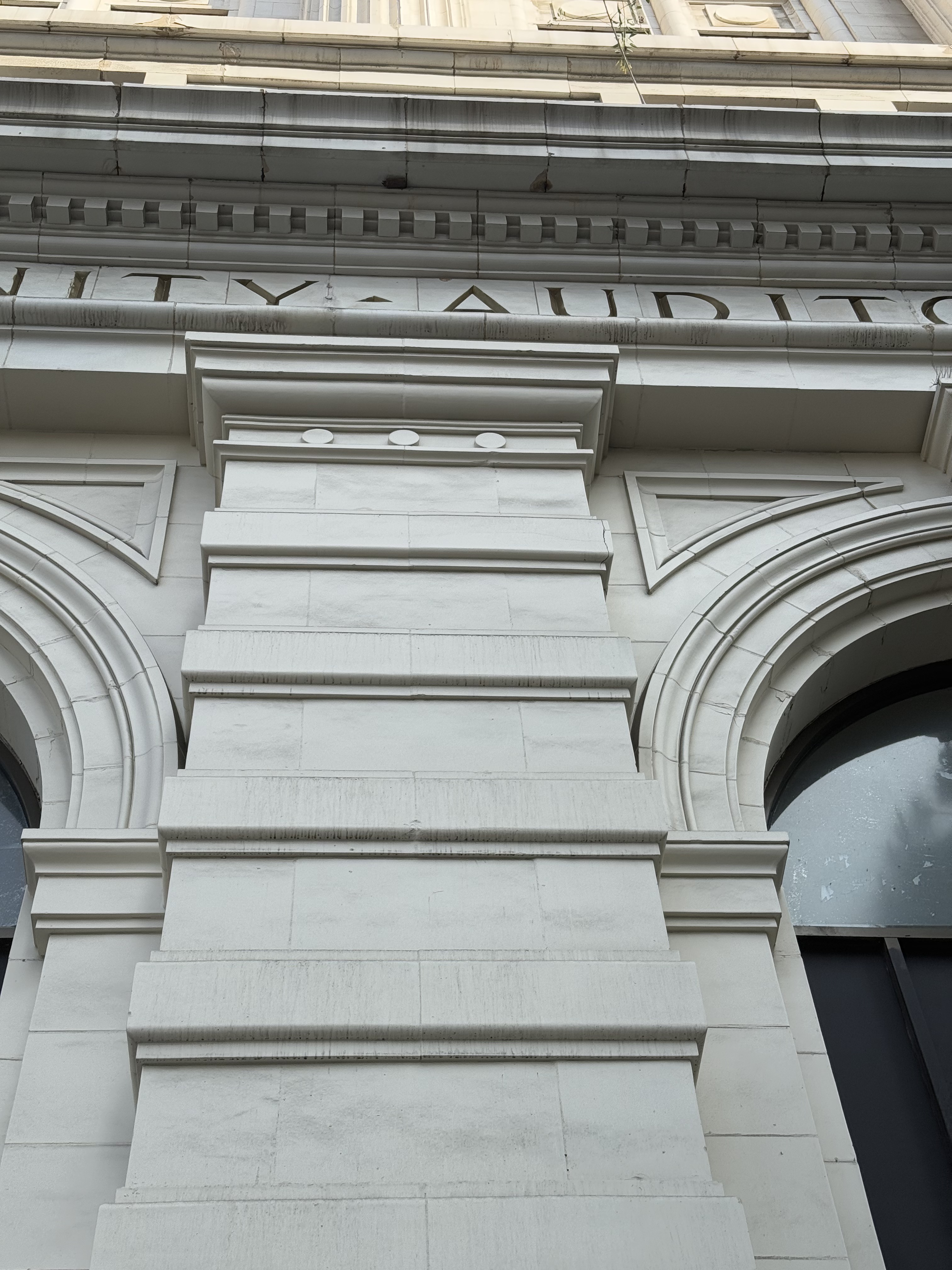 Trinity Auditorium, Harry C. Deckbar, 1914, Downtown La (view 2 of 5)