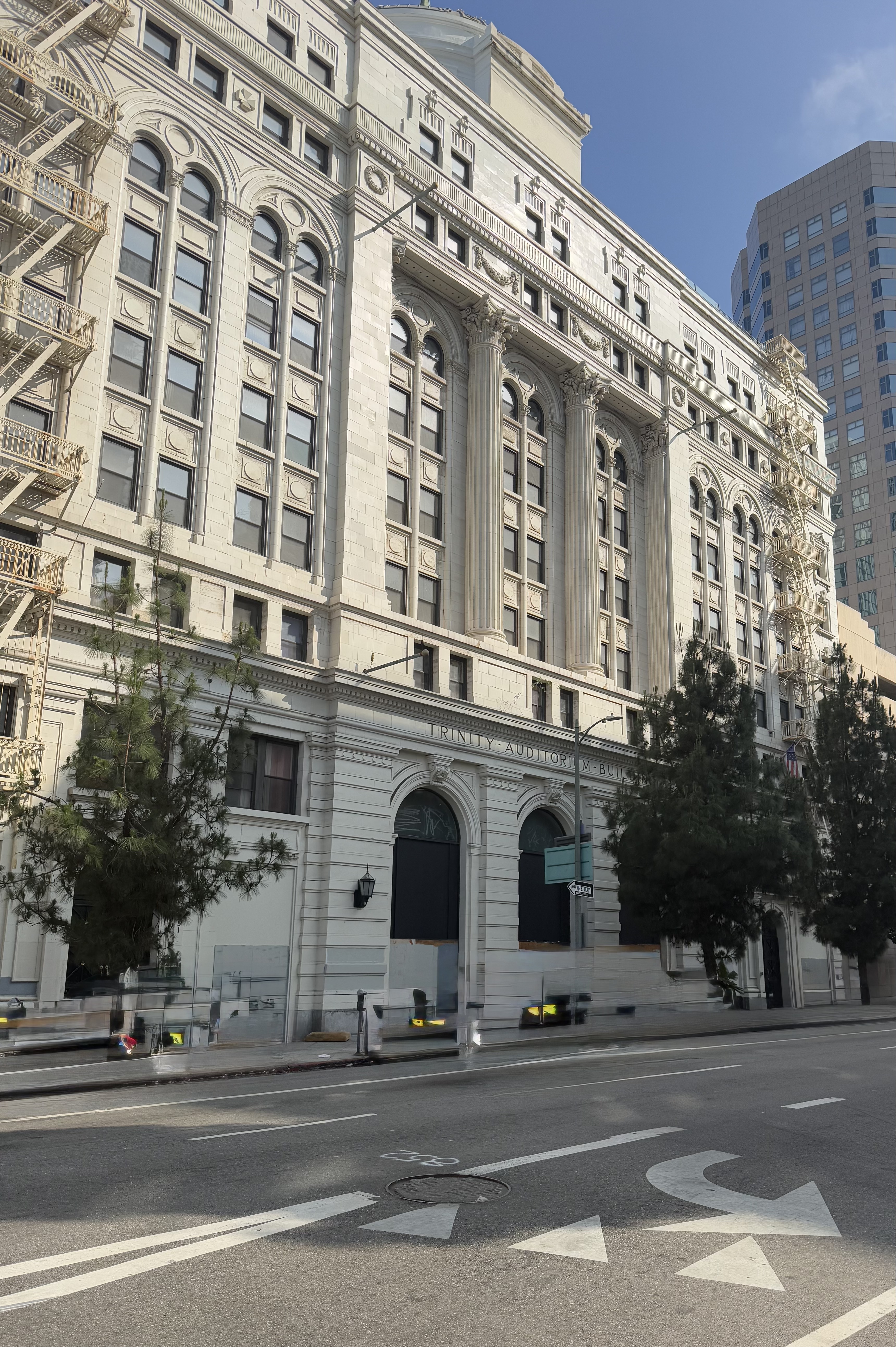 Trinity Auditorium, Harry C. Deckbar, 1914, Downtown La (view 5 of 5)
