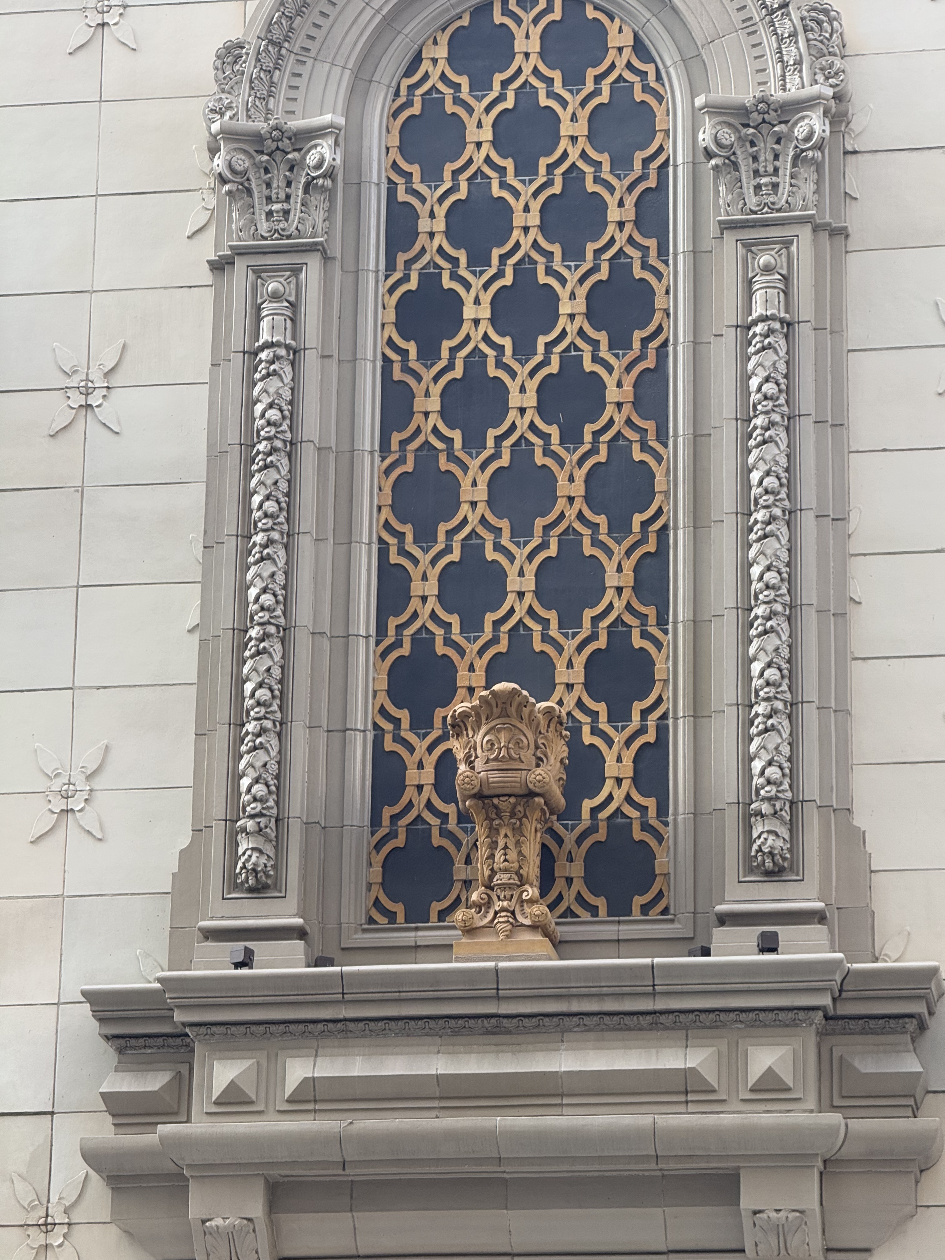 Tower Theatre, S. Charles Lee, 1927, Downtown La (view 4 of 8)