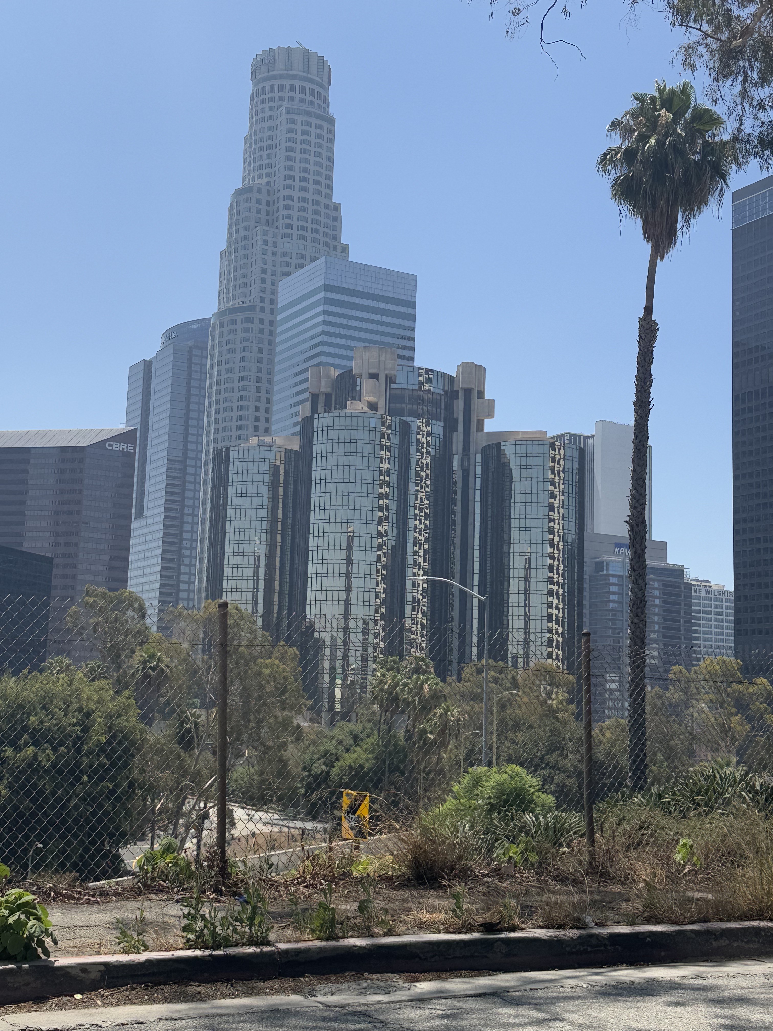 Westin Bonaventure Hotel, John C. Portman Jr., 1976, Downtown La (view 2 of 3)