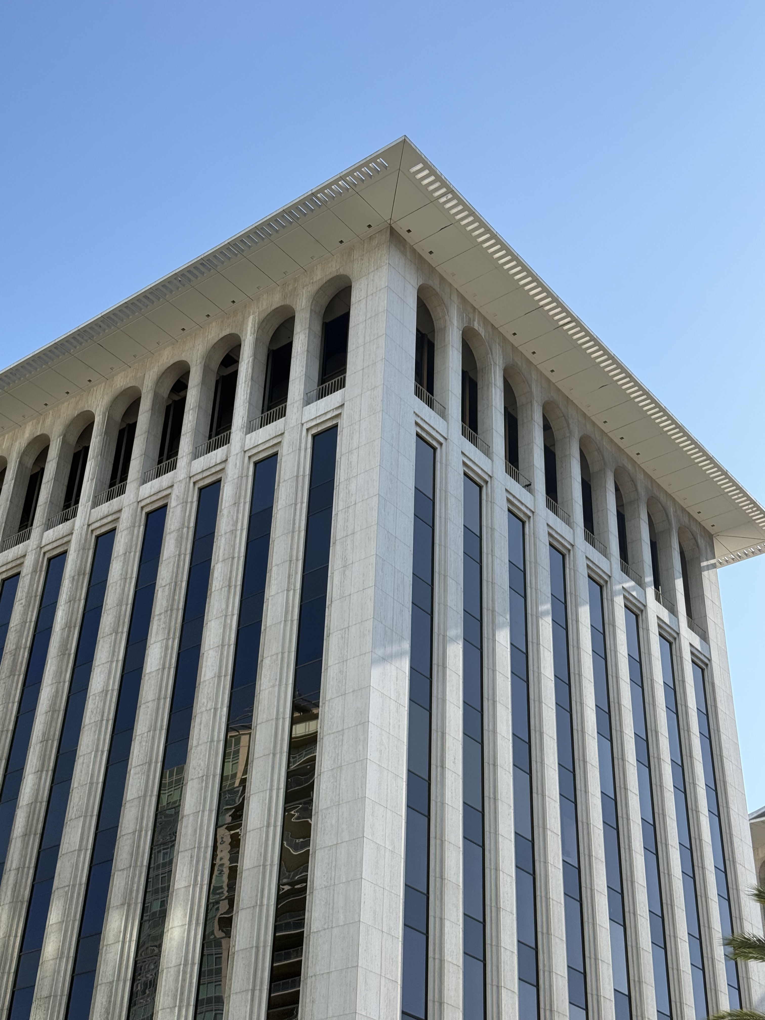 Wilshire Colonnade, Edward Durell Stone, 1971, Koreatown (view 2 of 2)